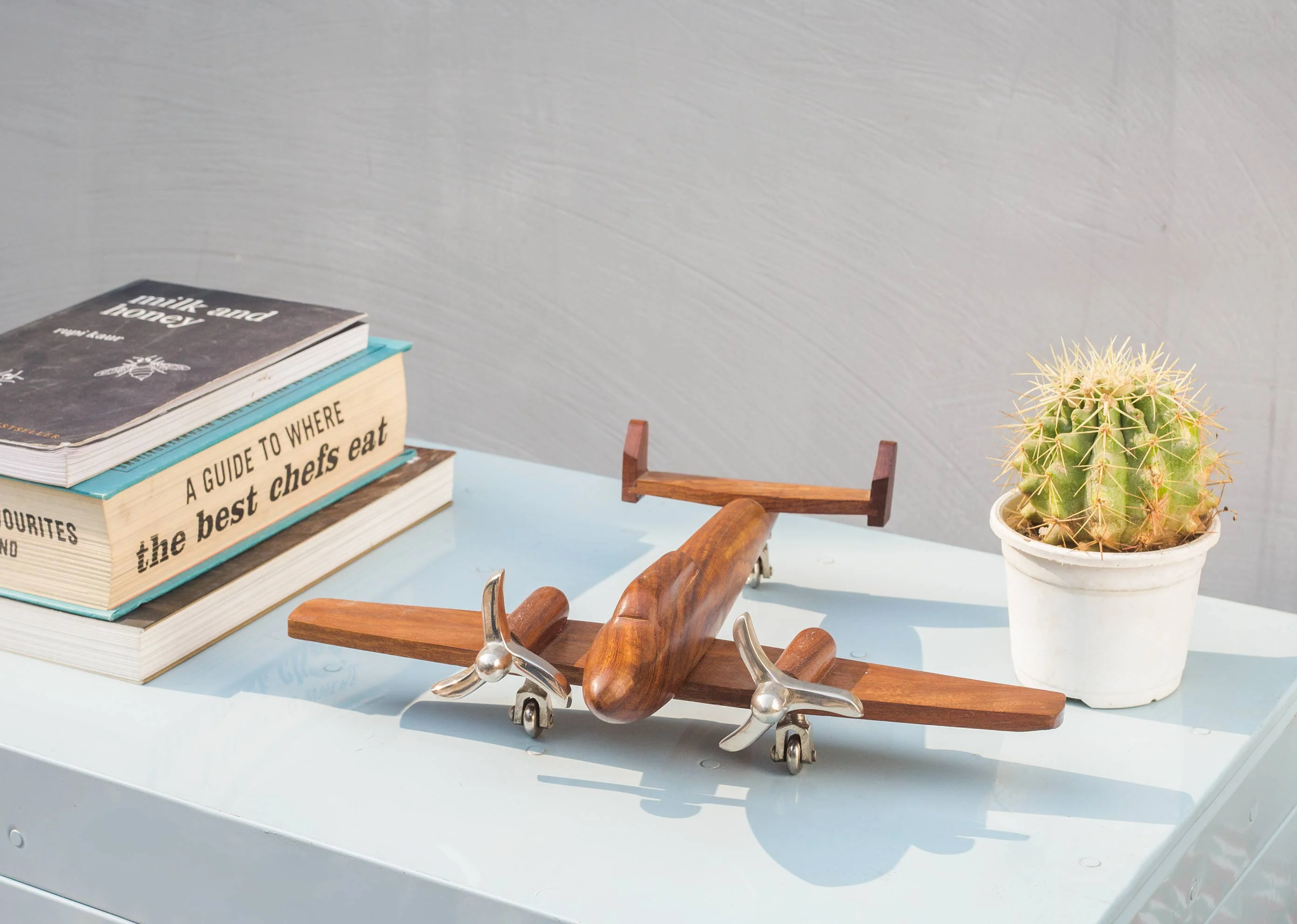 Beaufort Airplane - Small - Image 3
