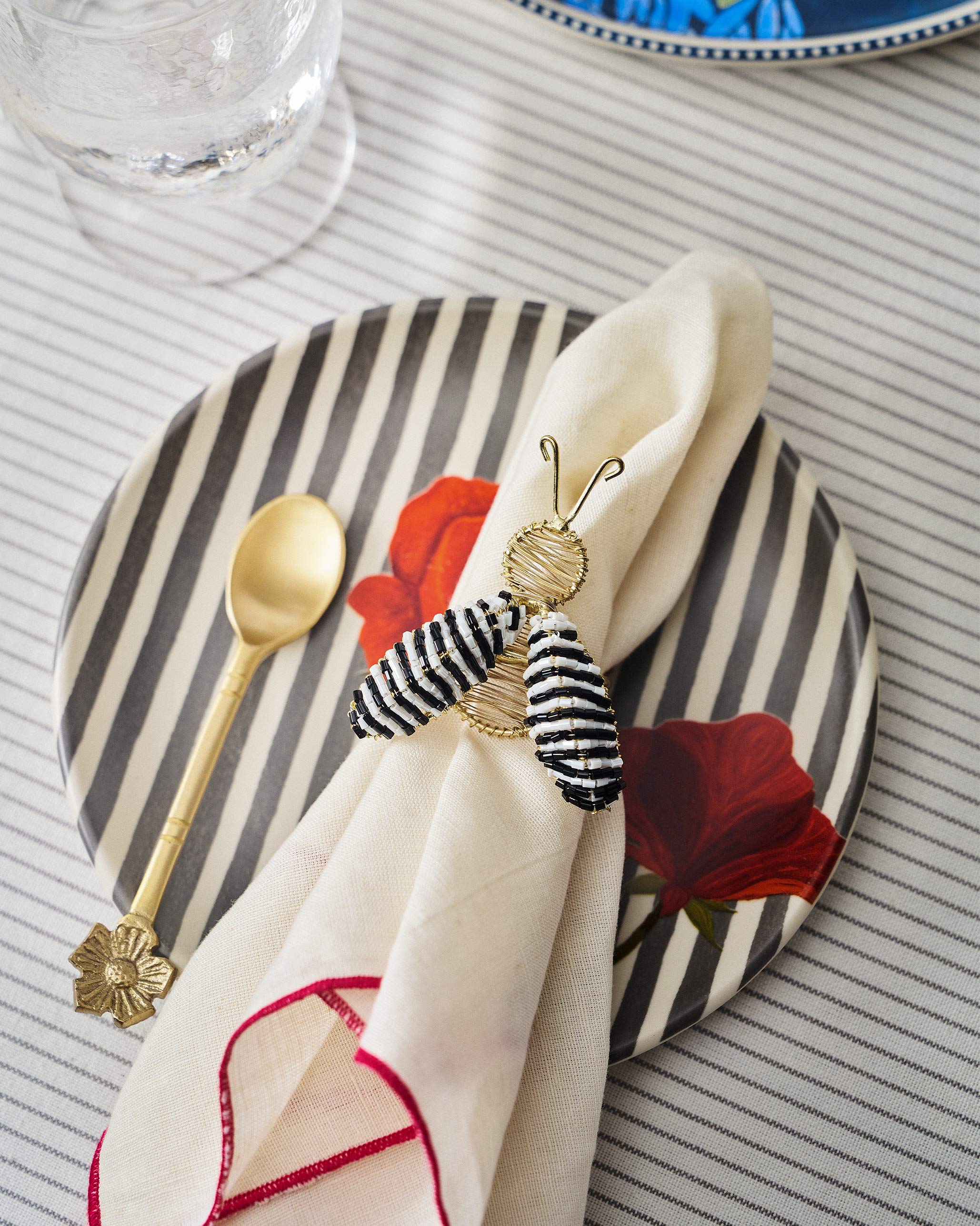 Bee Napkin Ring - Set of 4 - Image 2
