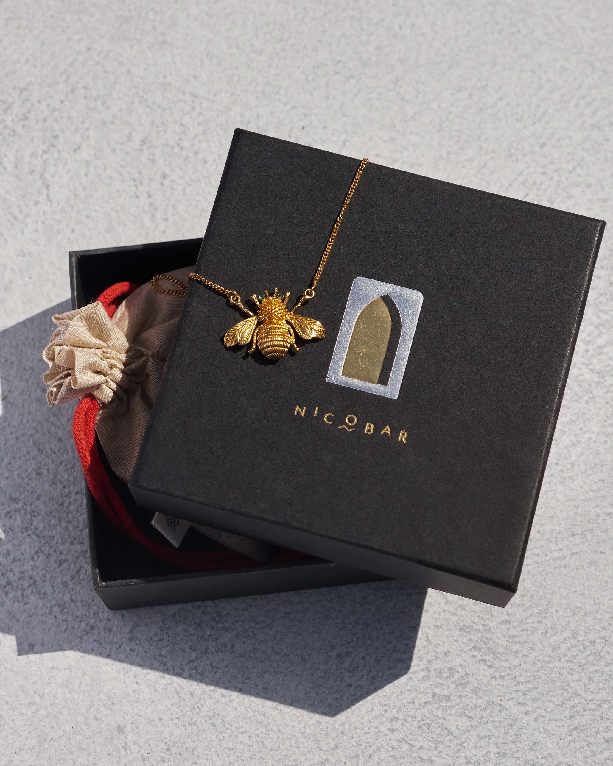 Bee Necklace (with chain) - Gold - Image 3
