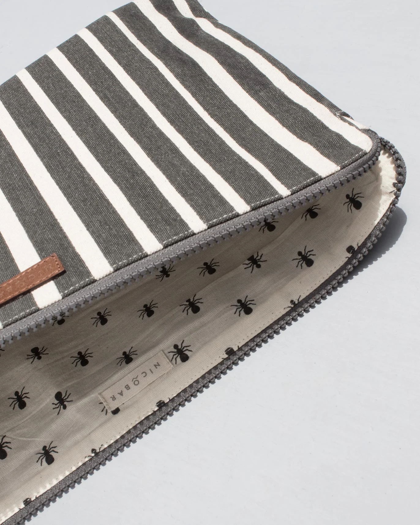 Berber Laptop Sleeve - 13 - Image 2