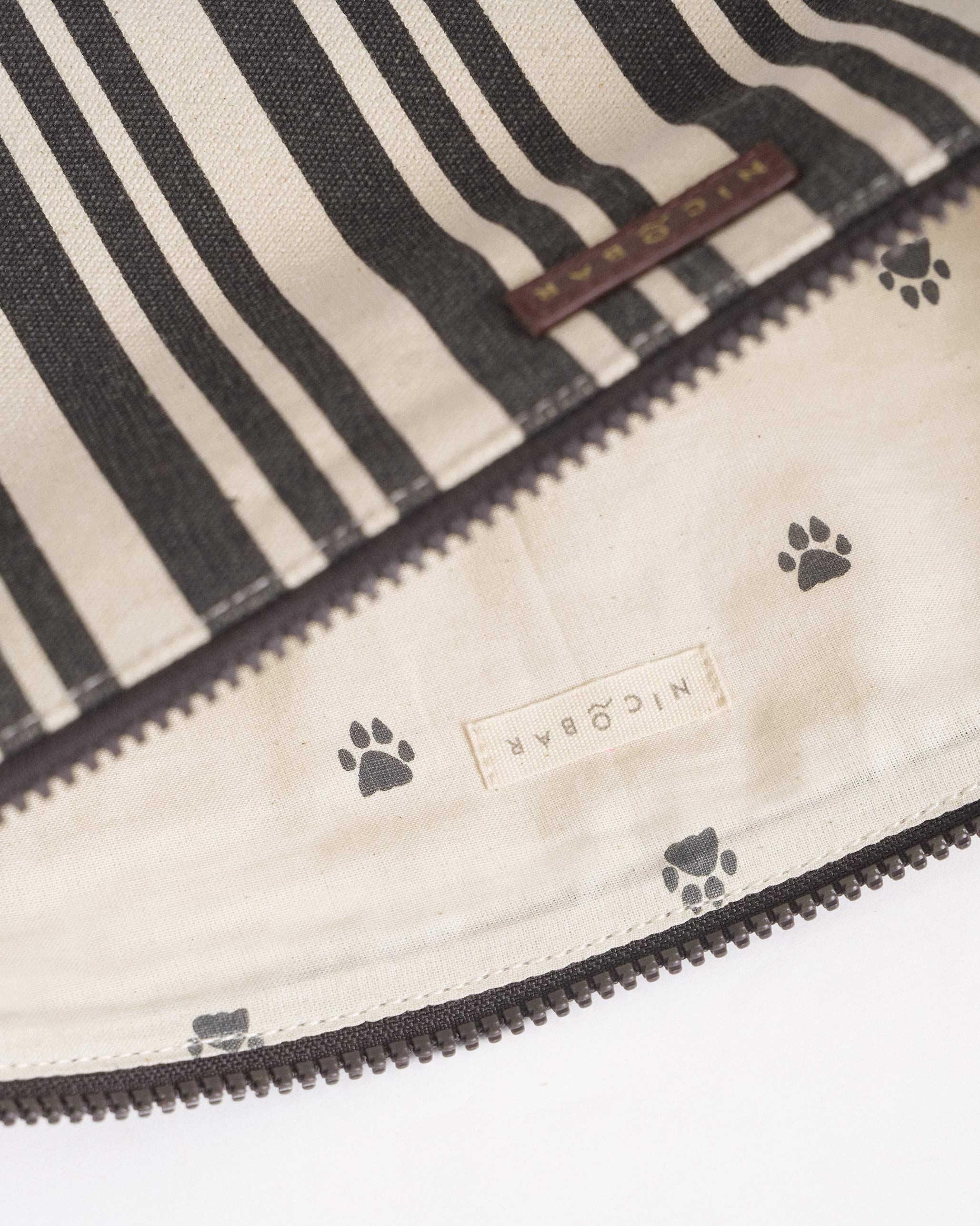 Berber Laptop Sleeve 15" - Charcoal Stripes - Image 5