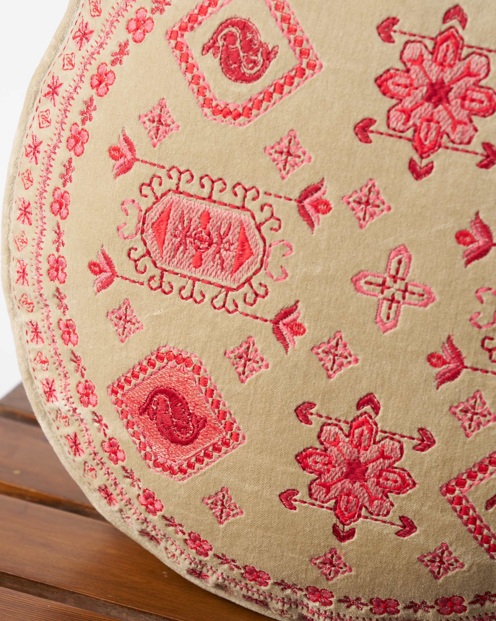 Berber Round Cushion Cover (Beige) - Image 3