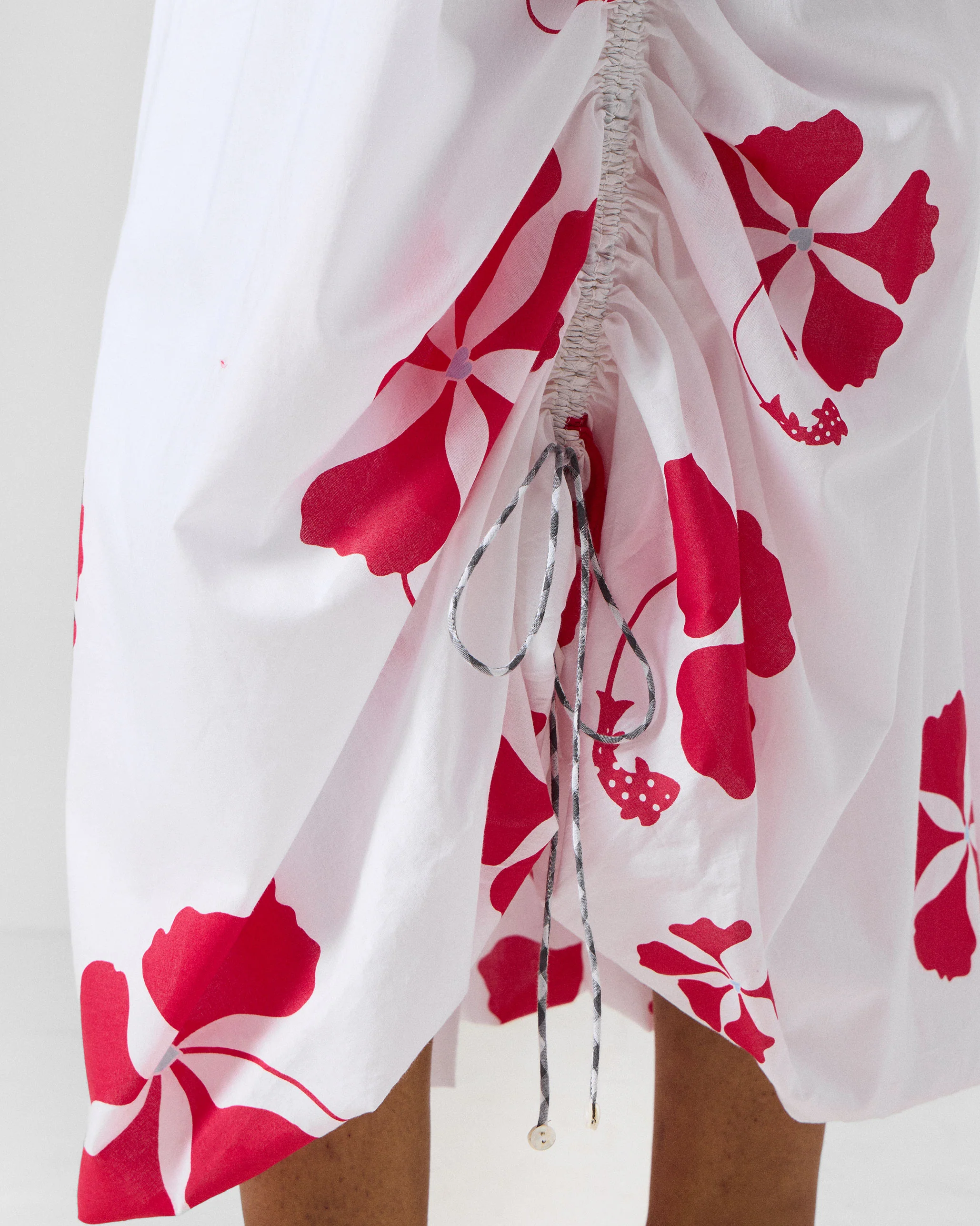 Billow Skirt - White & Red Printed - Image 3