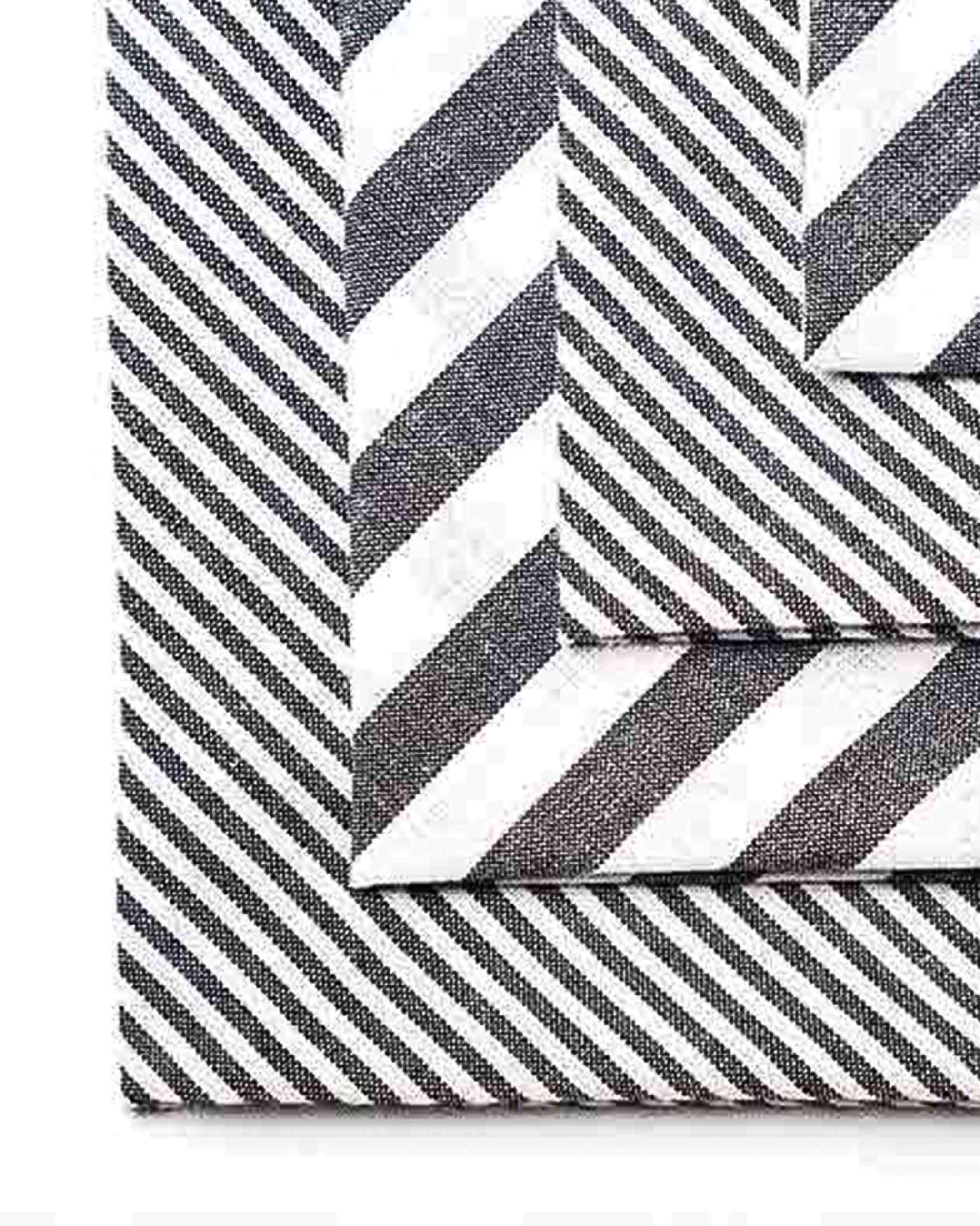 Black & White Dinner Napkins (Set of 4) - Image 2