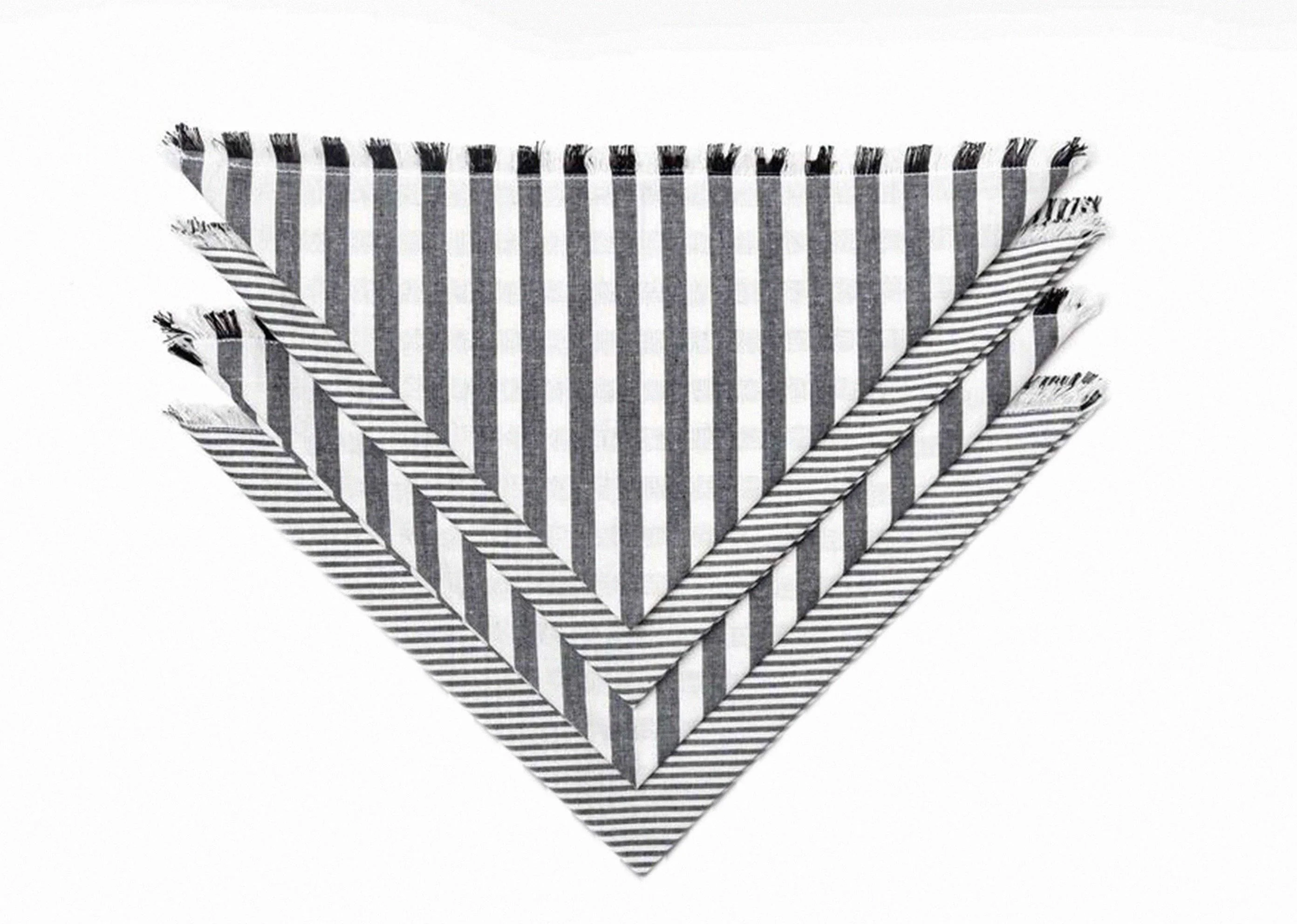 Black & White Dinner Napkins (Set of 4) - Image 3