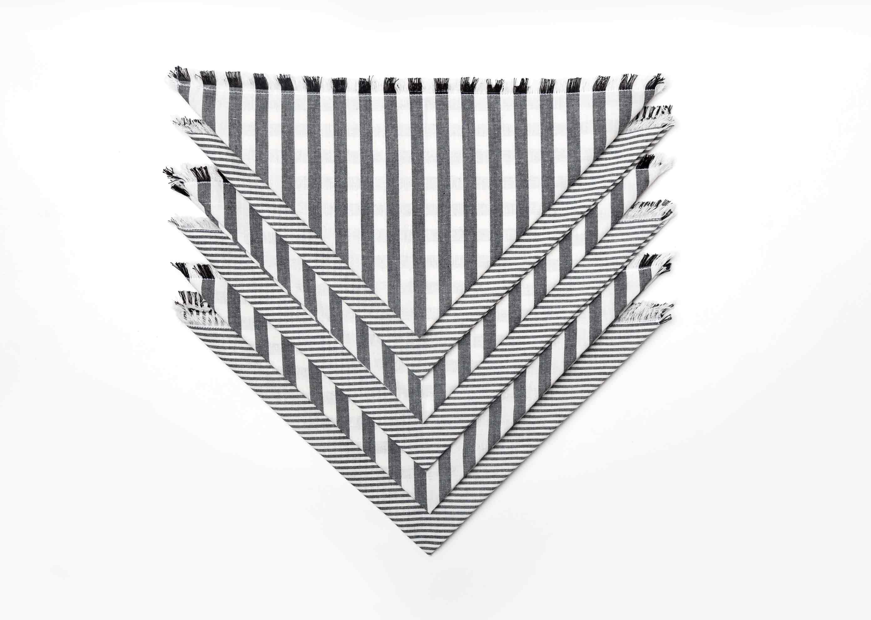 Black & White Dinner Napkins (Set of 6) - Image 3