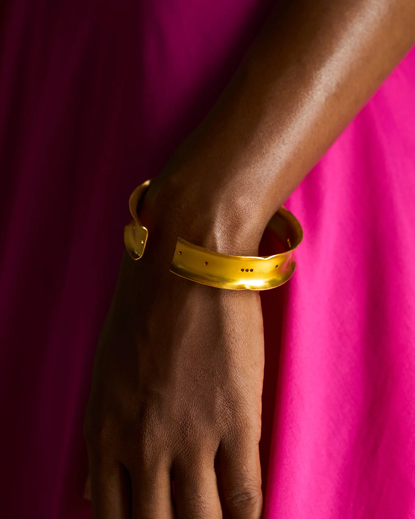 Boondi Bangle Thick - Gold - Image 3