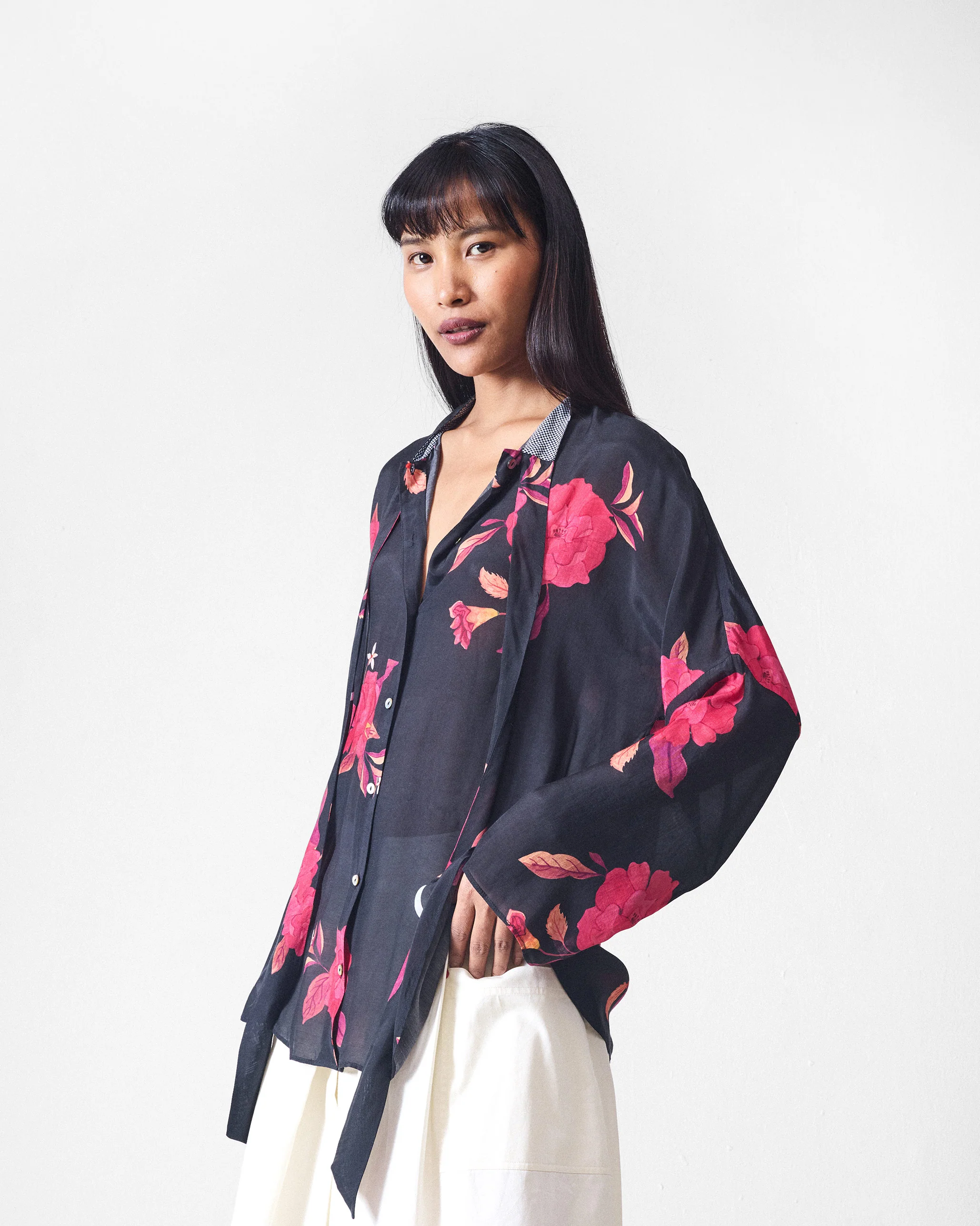 Bramble Top - Black & Fuchsia - Image 2