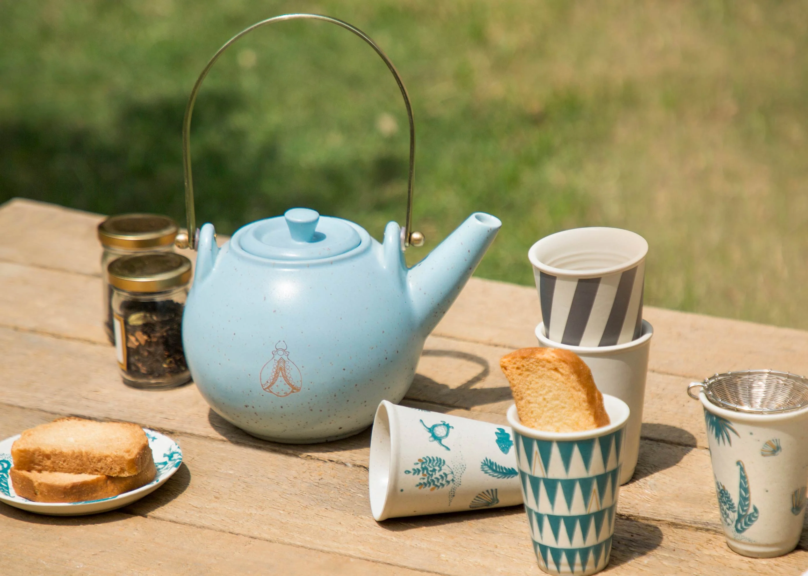 Bug Teapot - Soft Blue - Image 3