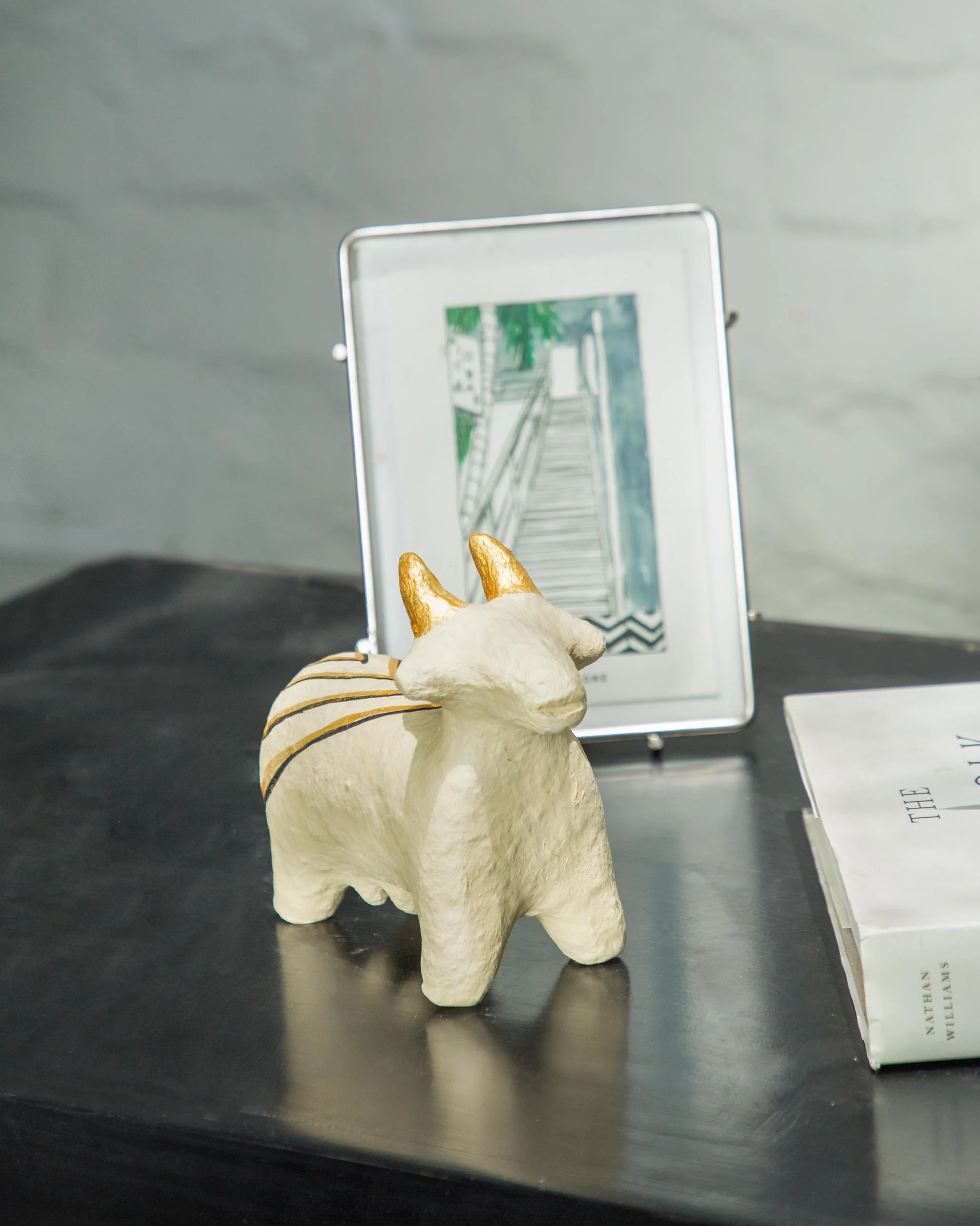 Bull Striped Accent Piece - Image 2