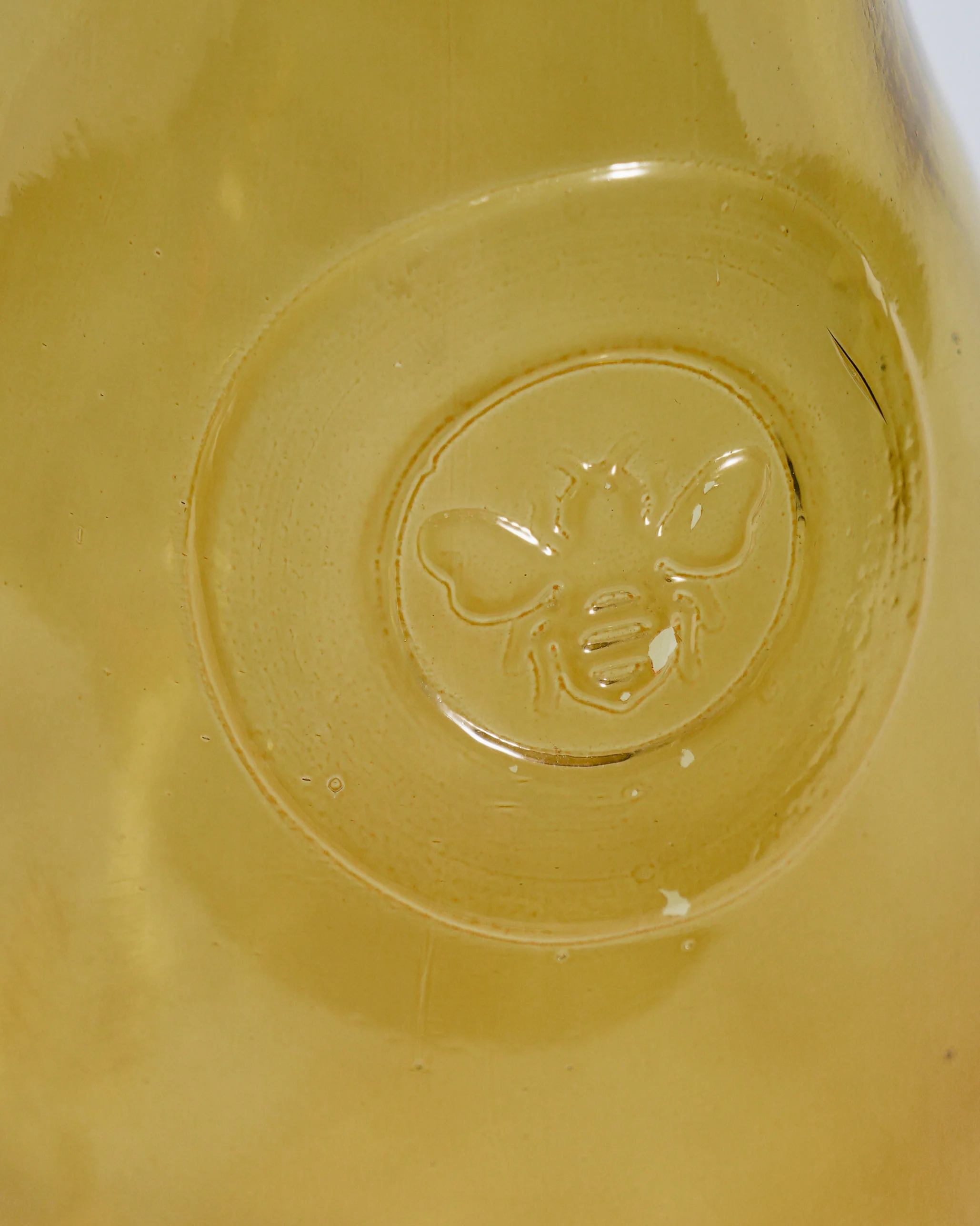 Bumble Bee Carafe - Image 3