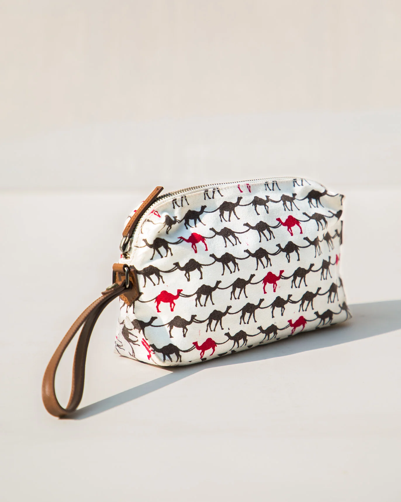 Camel Make-up Pouch - Image 2