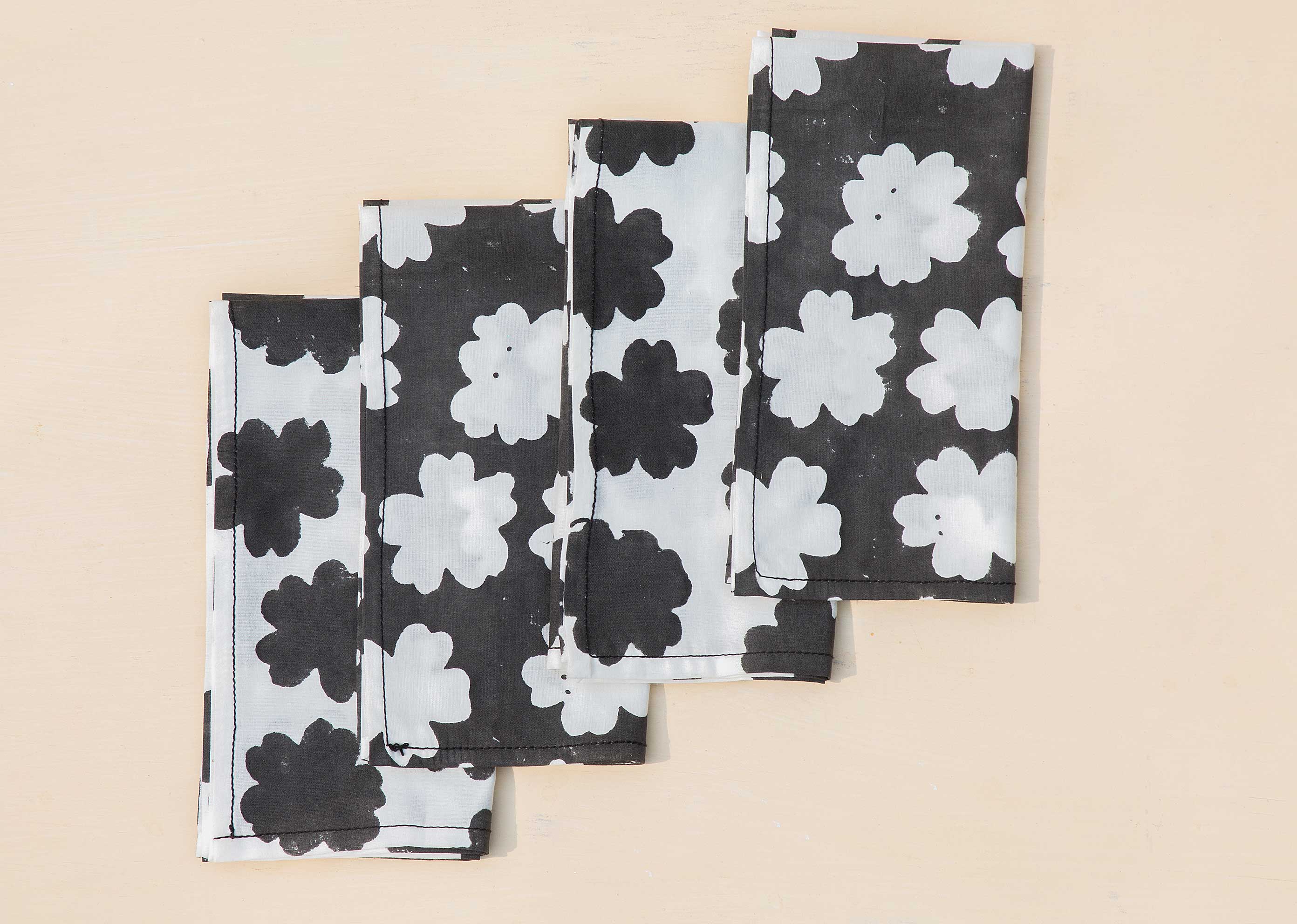 Campana Dinner Napkins (Set of 4) - Image 3