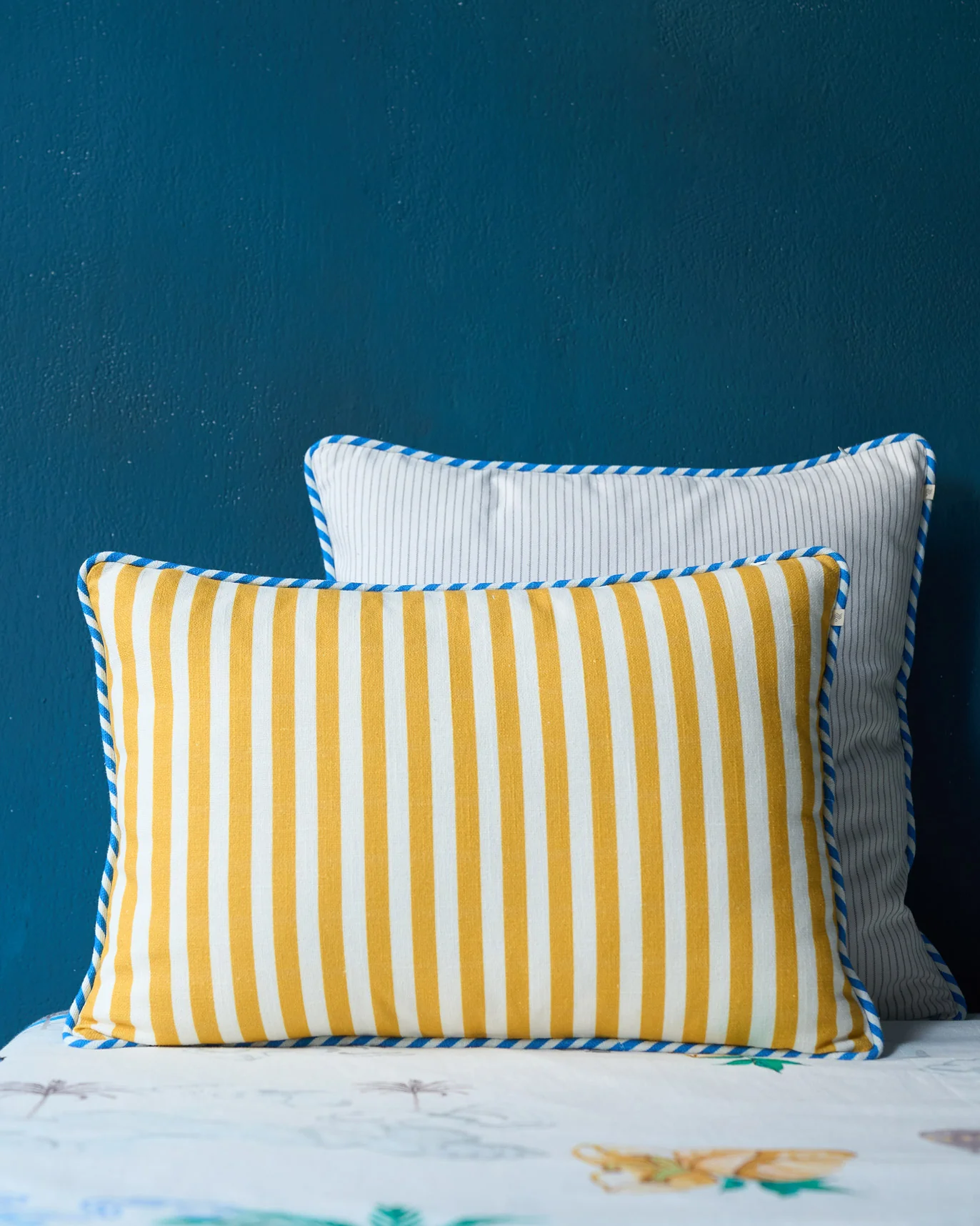 Caravan Cushion Cover - Reversible - Image 3