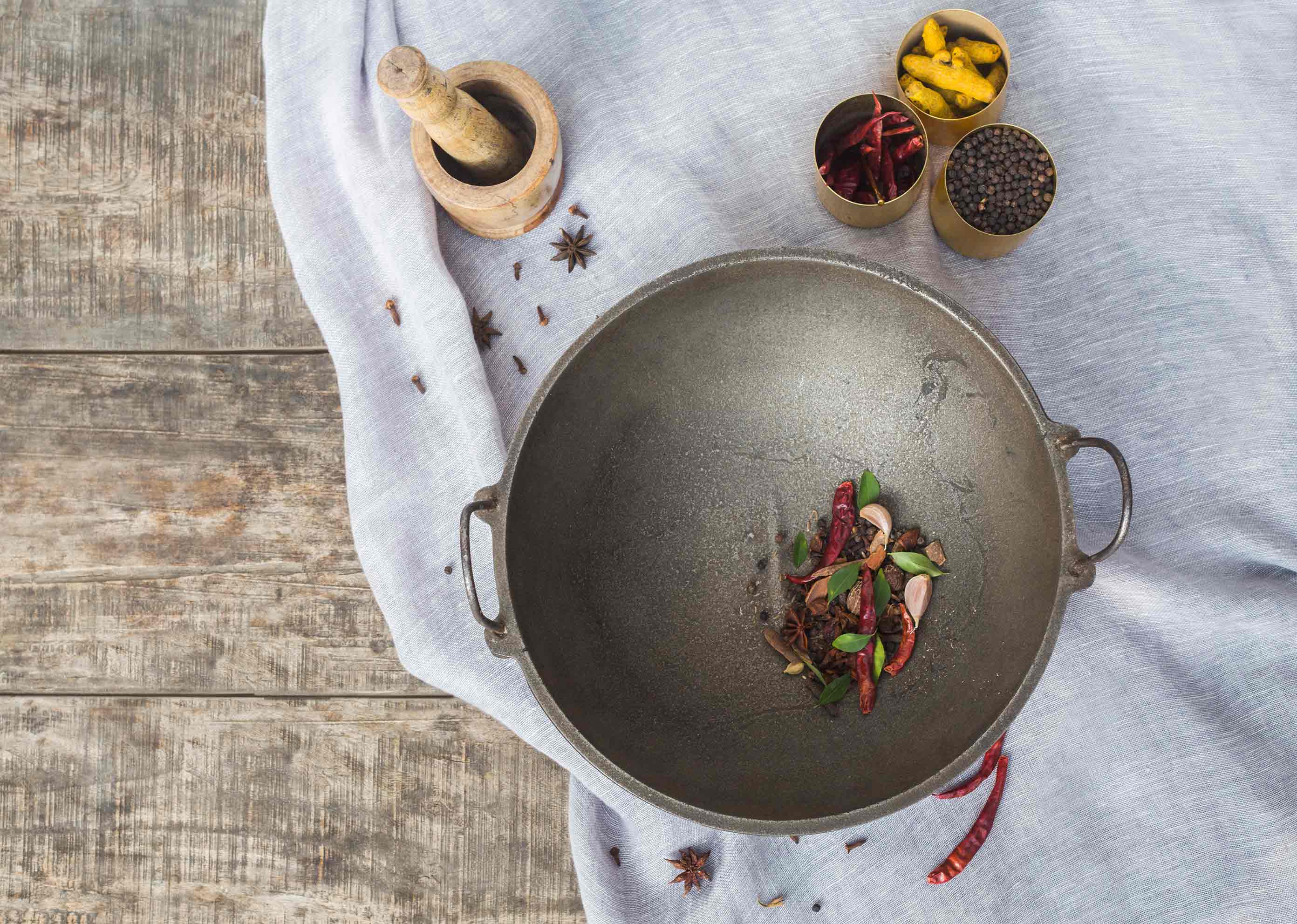 Cast Iron Kadai - Medium - Image 3