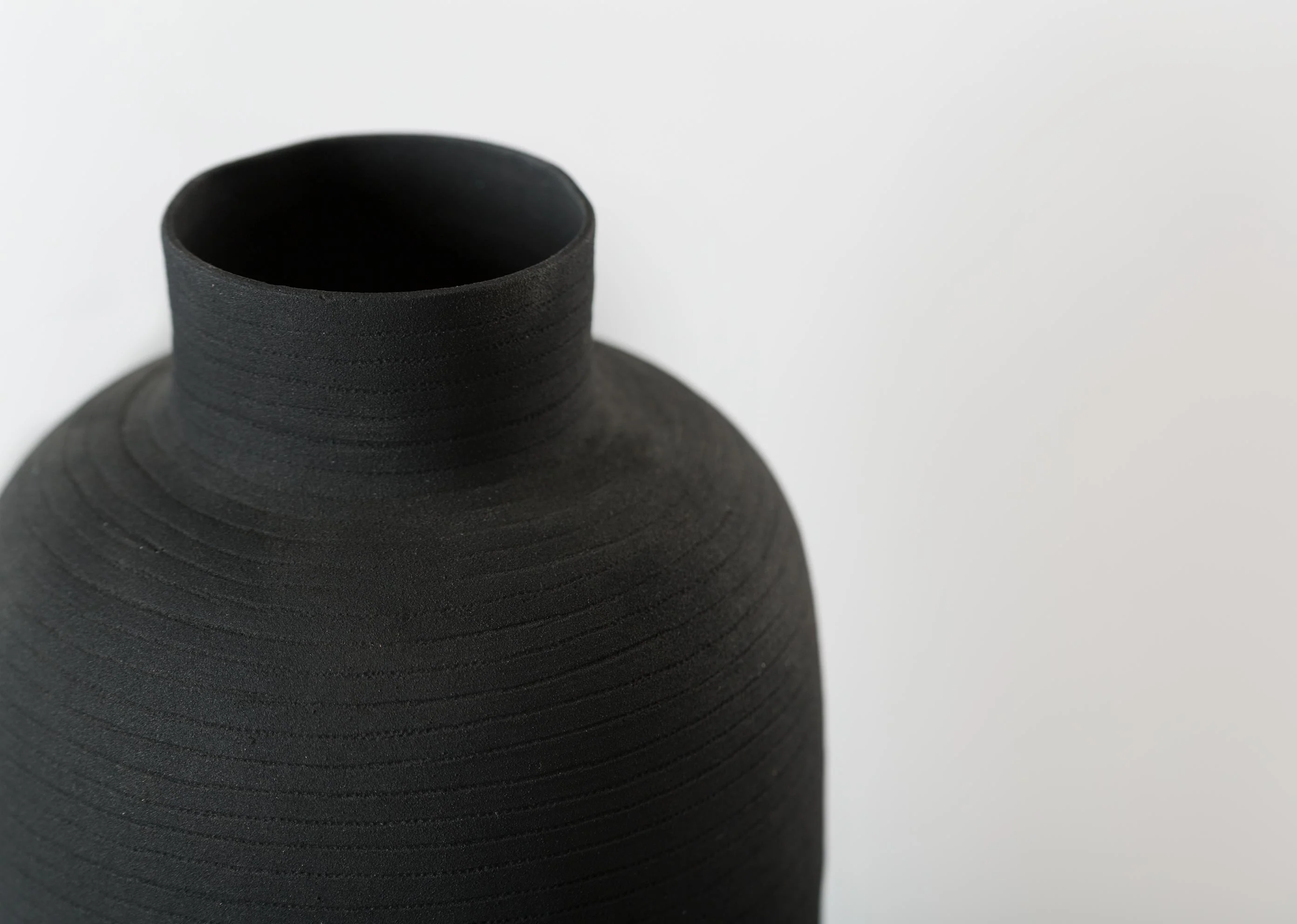 Ceylon Lota Vase - Image 3