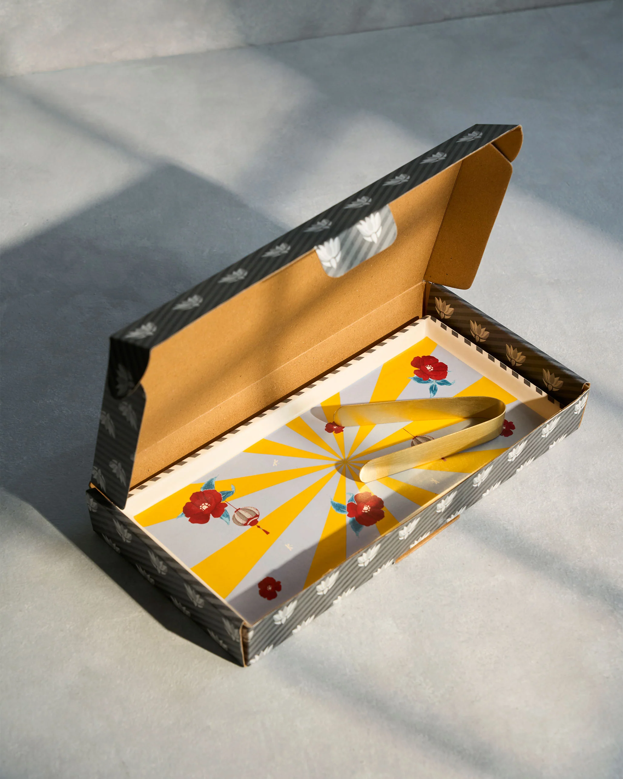 Chakra Cookie Tray with Tong - Image 6