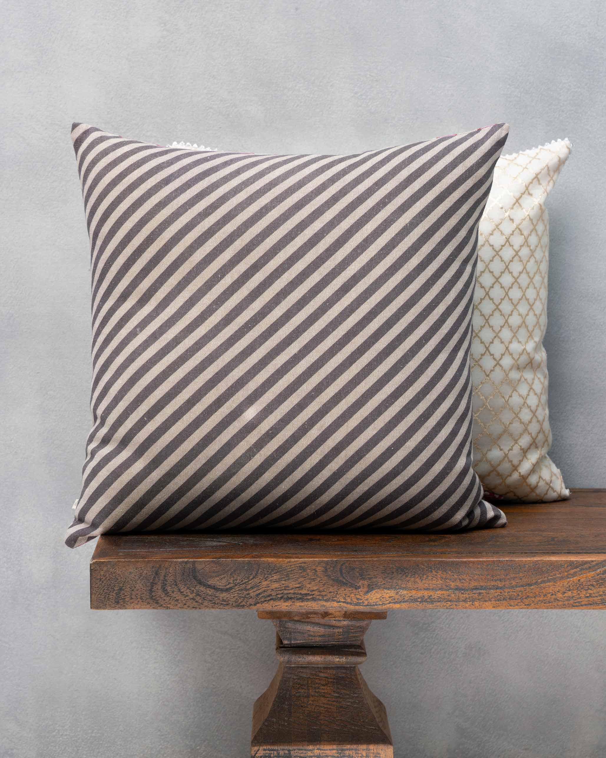 Chambray Arch Cushion - Image 4
