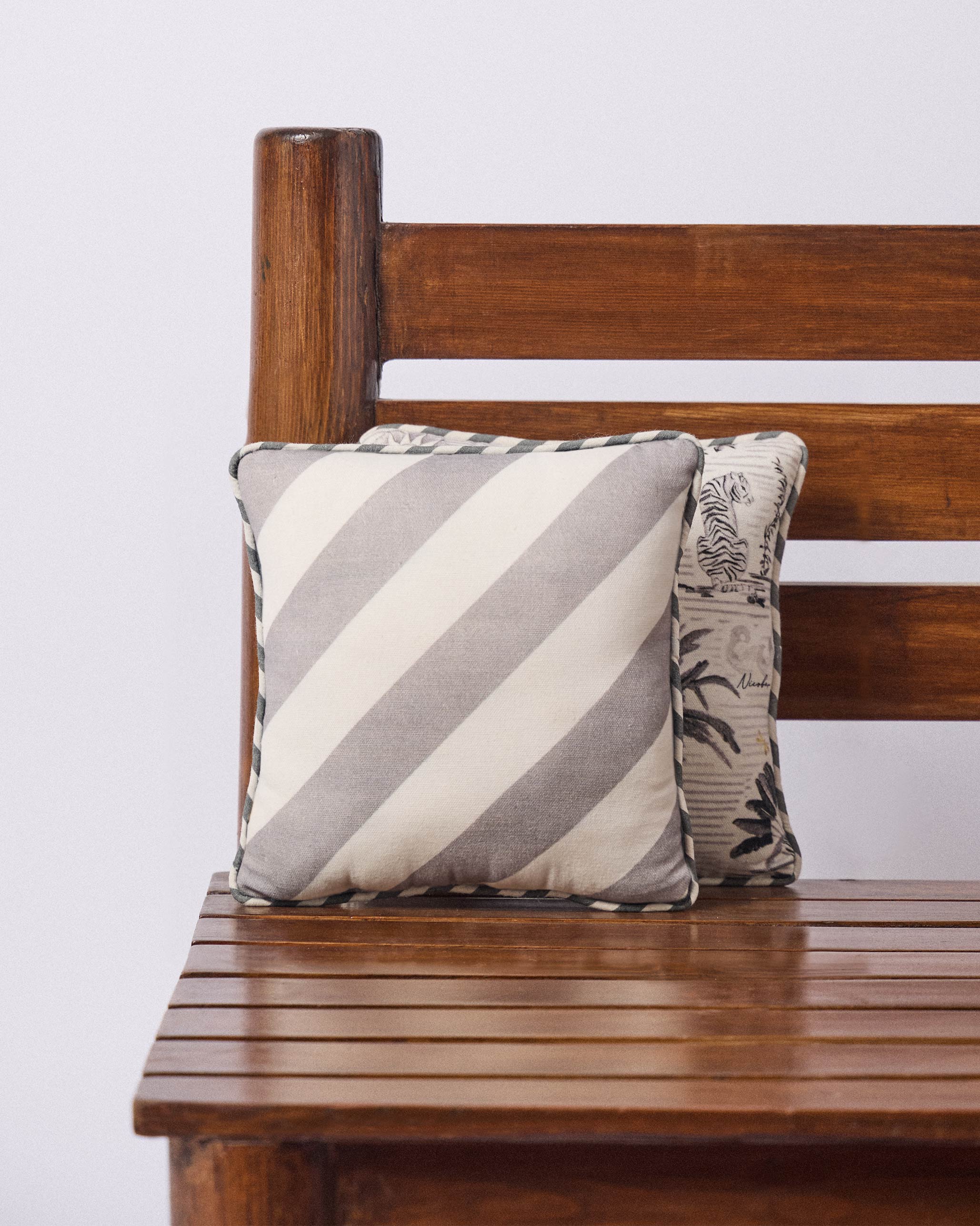 Charcoal Ele Car Cushion - Image 4
