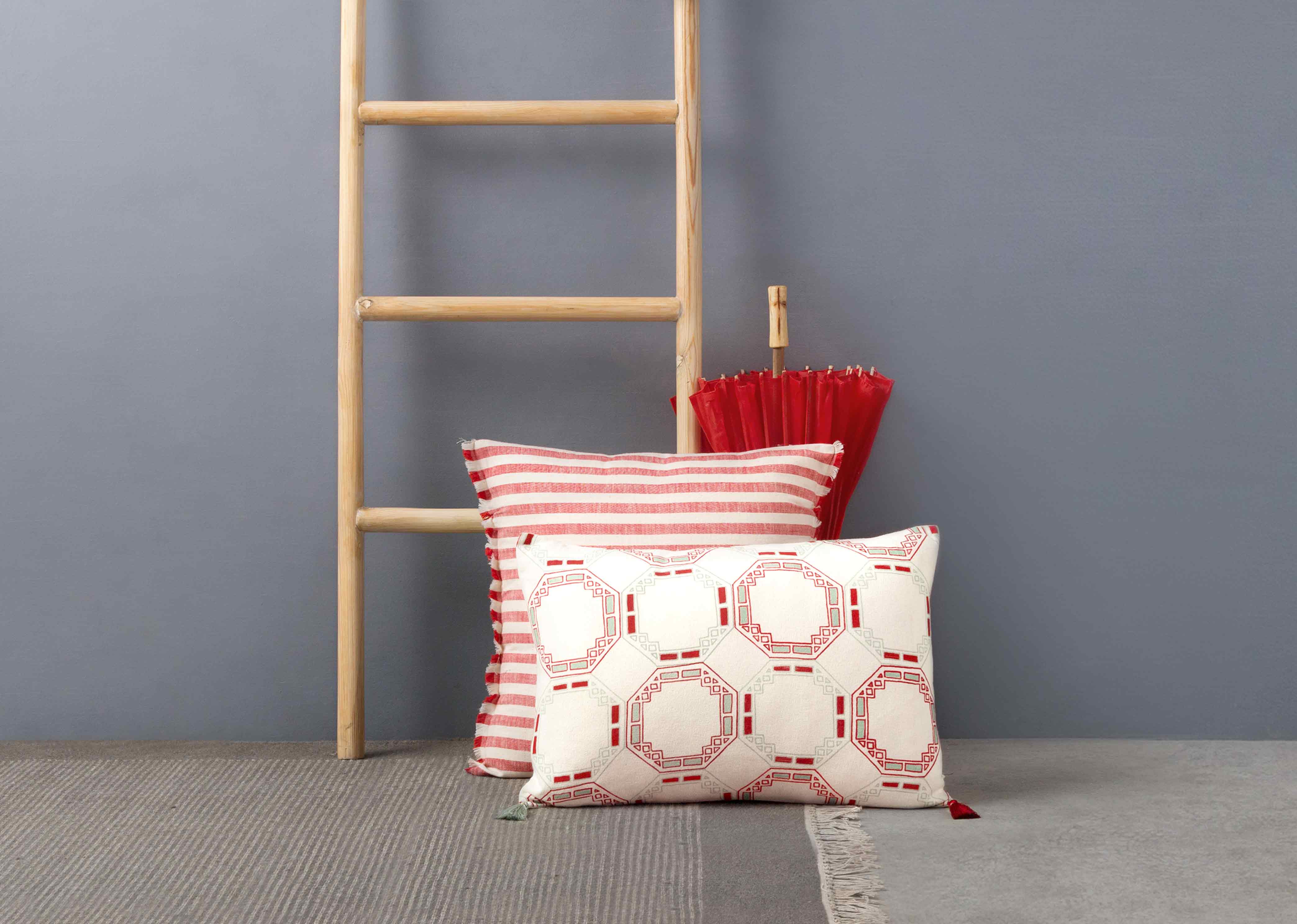 Chi Lumbar Pillow Cover - Image 3
