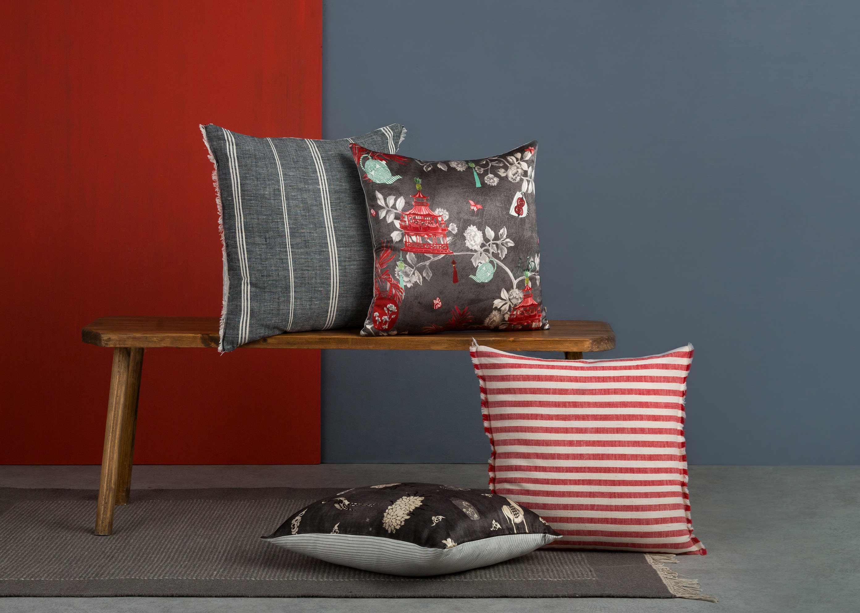 Chinoiserie Cushion Cover - Charcoal - Image 3