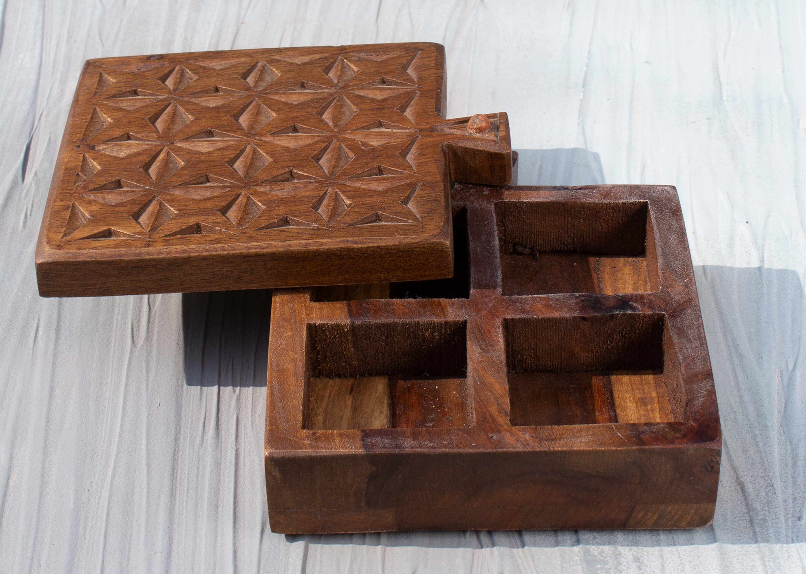 Chipper Jewellery Box - Image 3