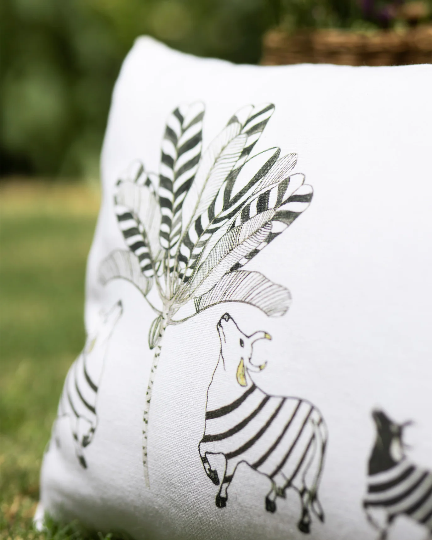 Choti Gaiya Cushion Cover - Image 2
