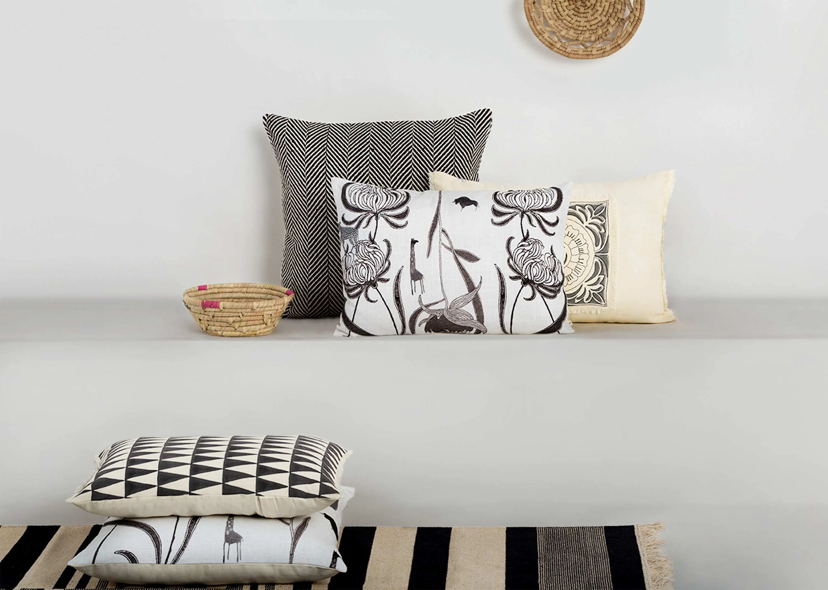 Chrysanthemum Animals Pillow Cover - Image 3