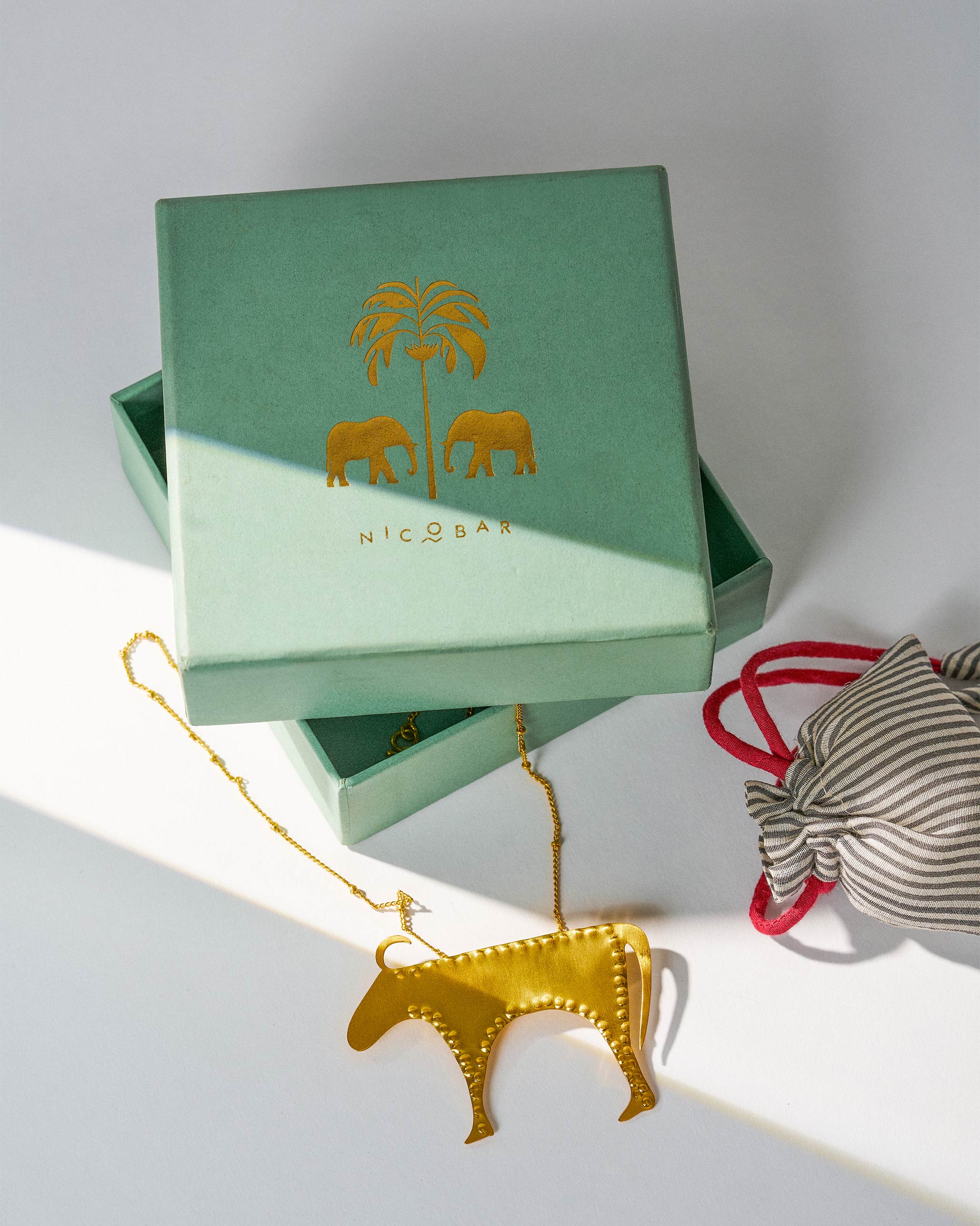Chunky Bull Necklace - Gold - Image 7