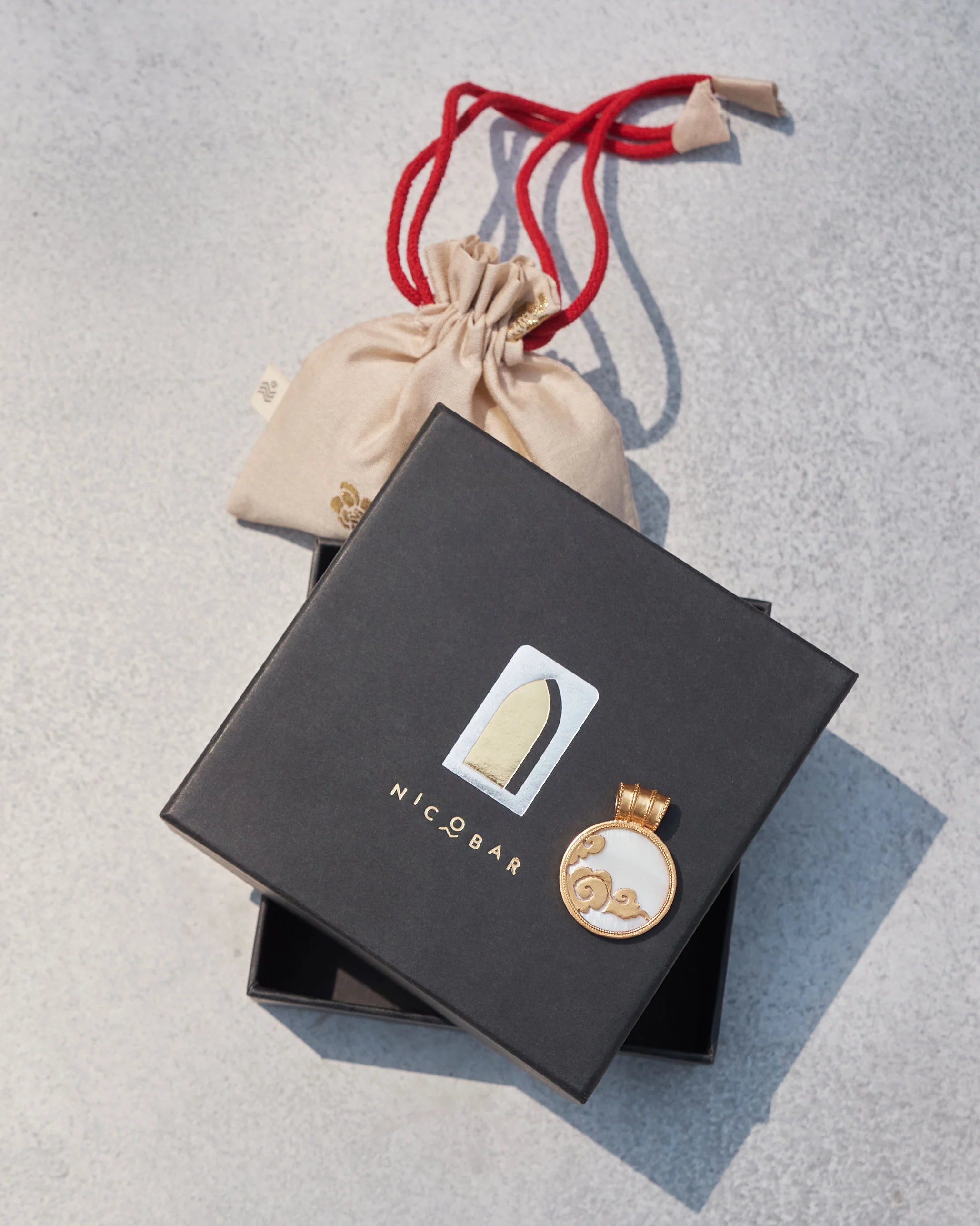 Cloud Air Sign Charm - Gold - Image 3