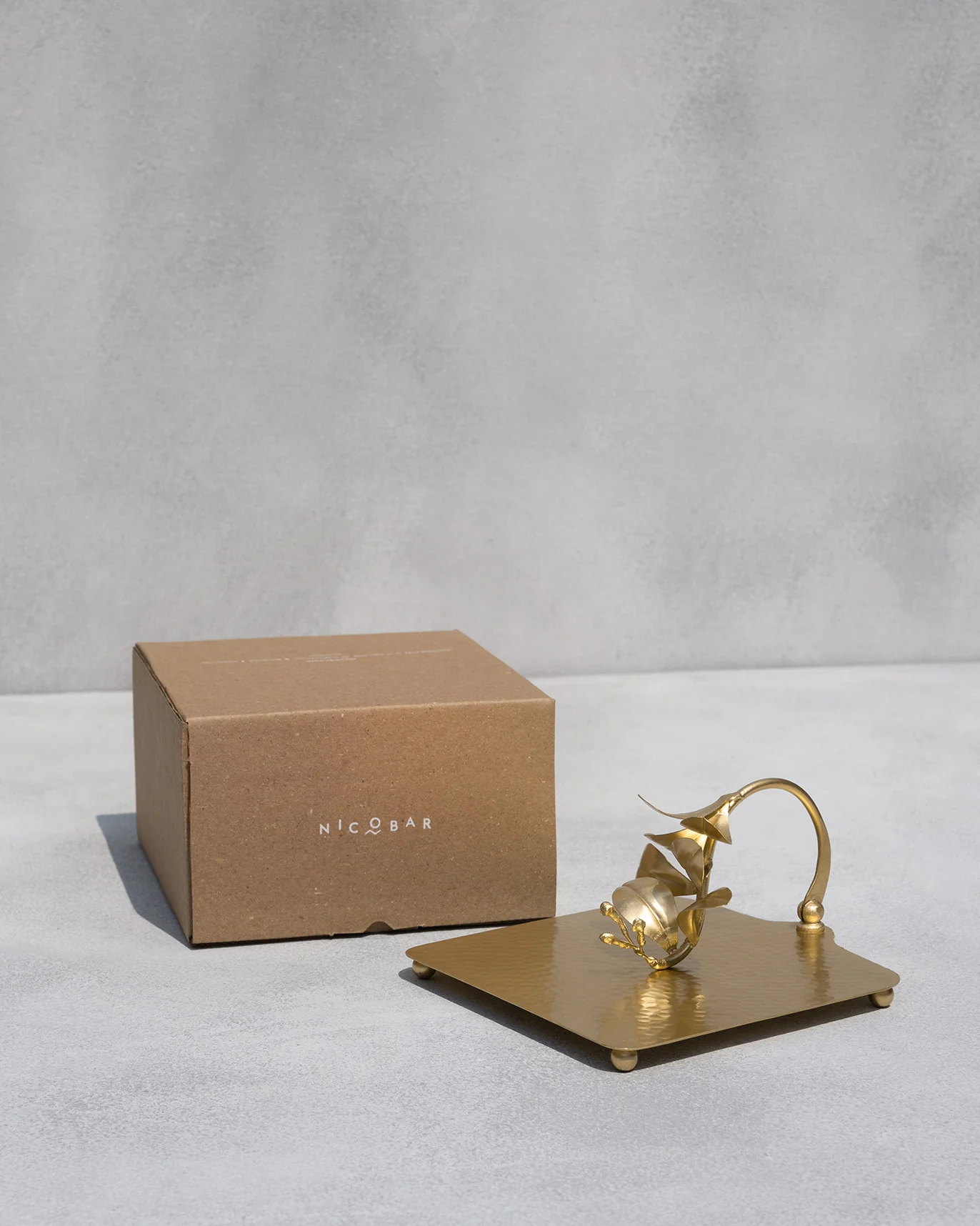 Clove Branch Napkin Holder - Image 3
