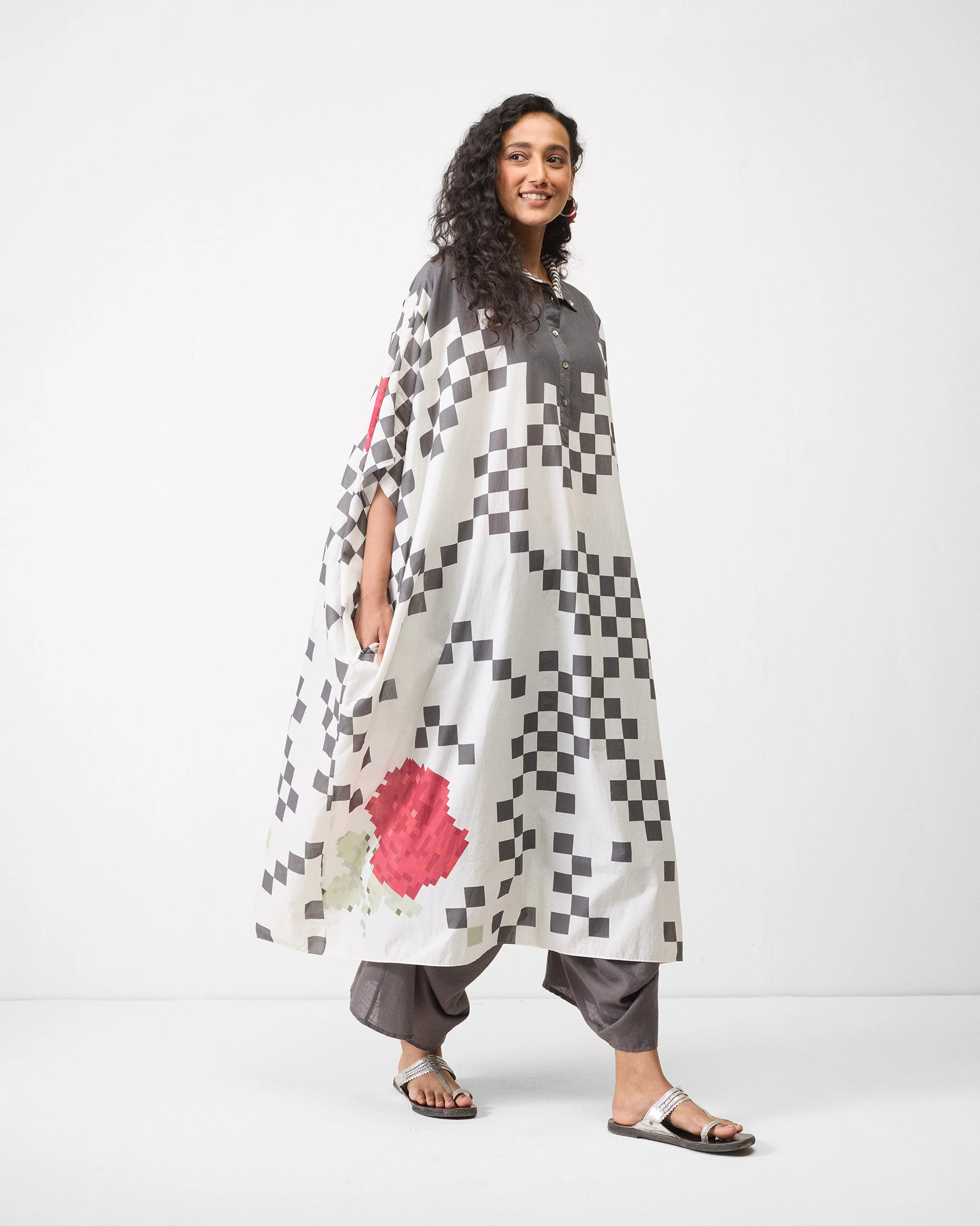 Collared Kaftan - Ivory & Charcoal Print - Image 2