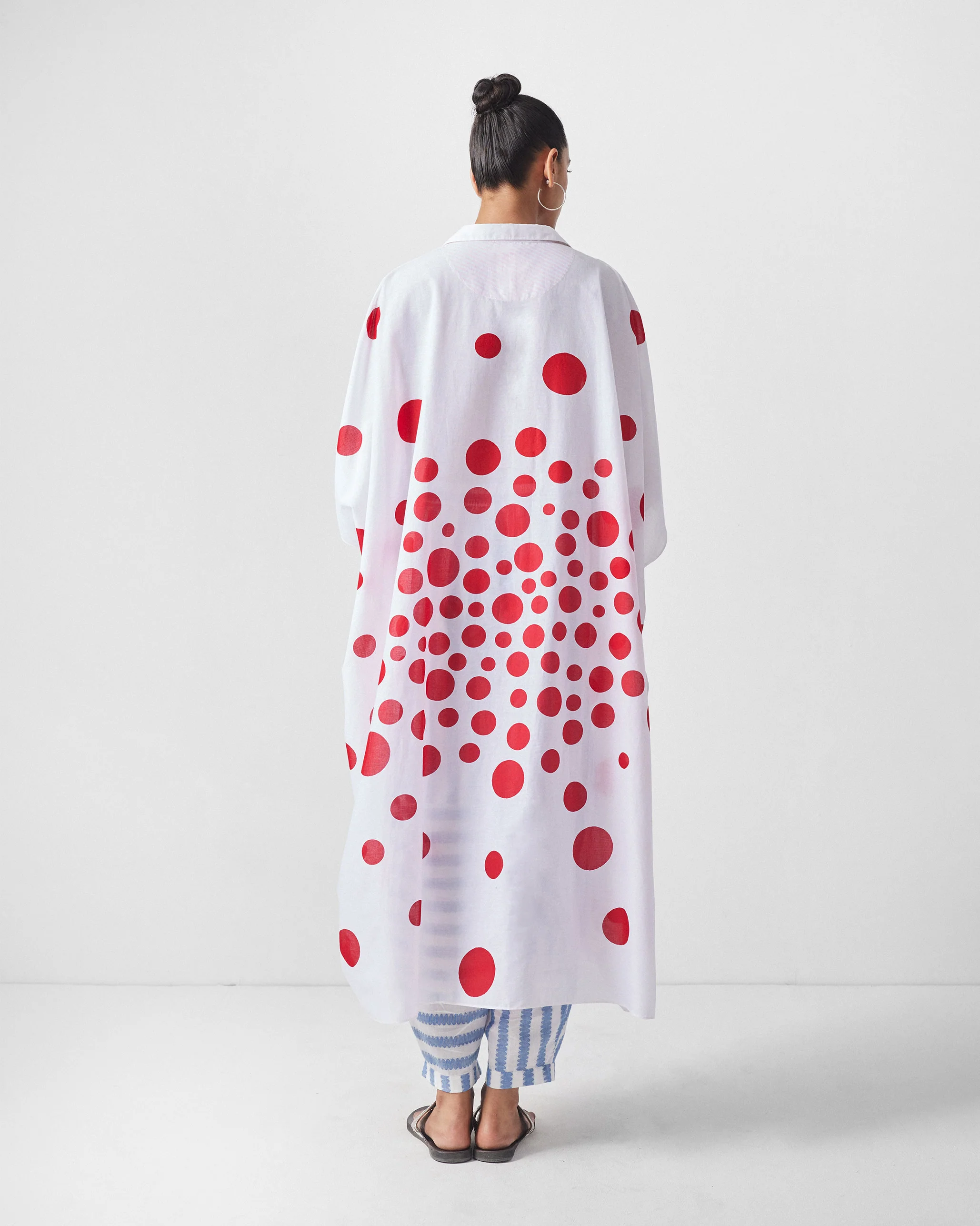 Collared Kaftan - White & Red Print - Image 3