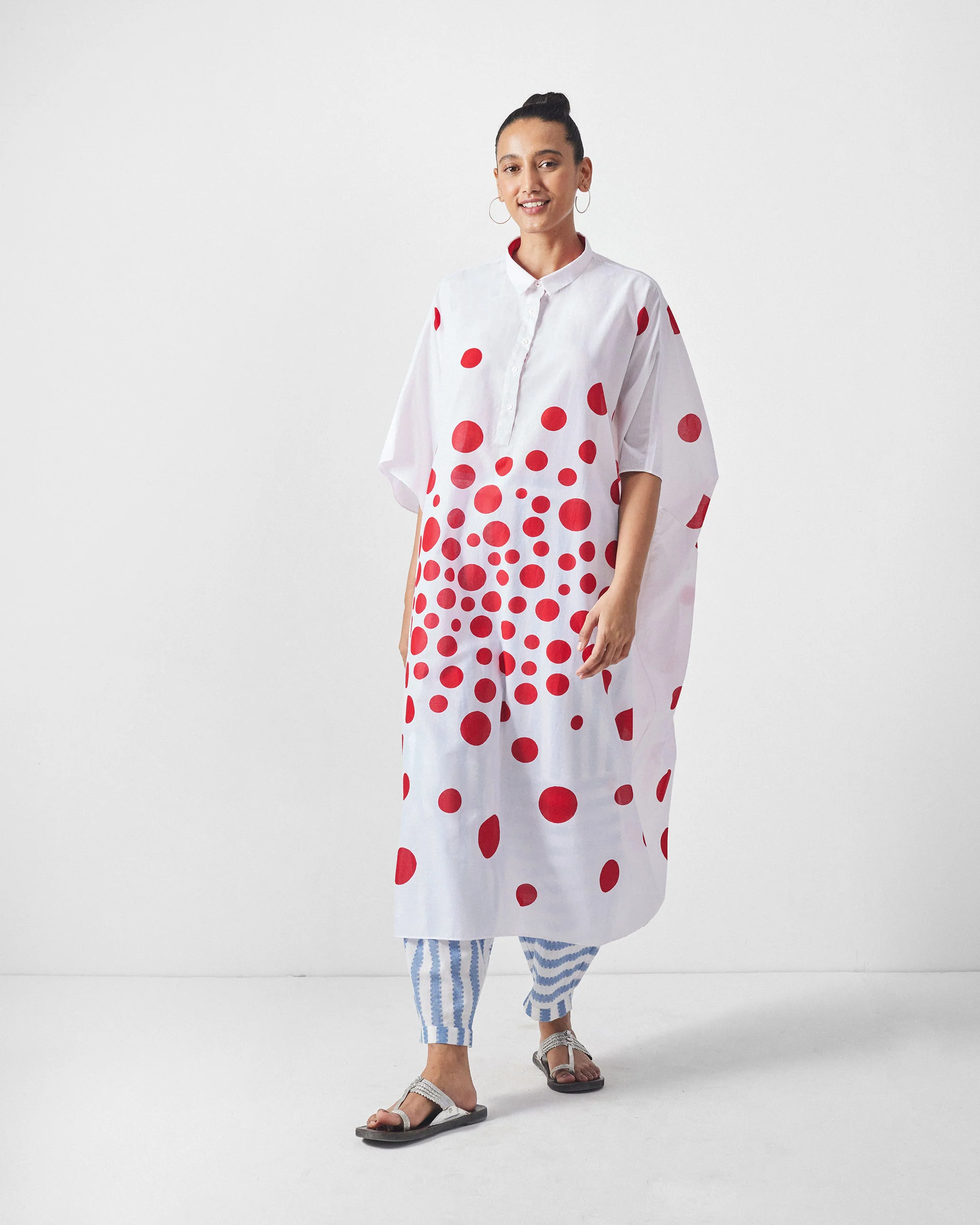 Collared Kaftan - White & Red Print - Image 4