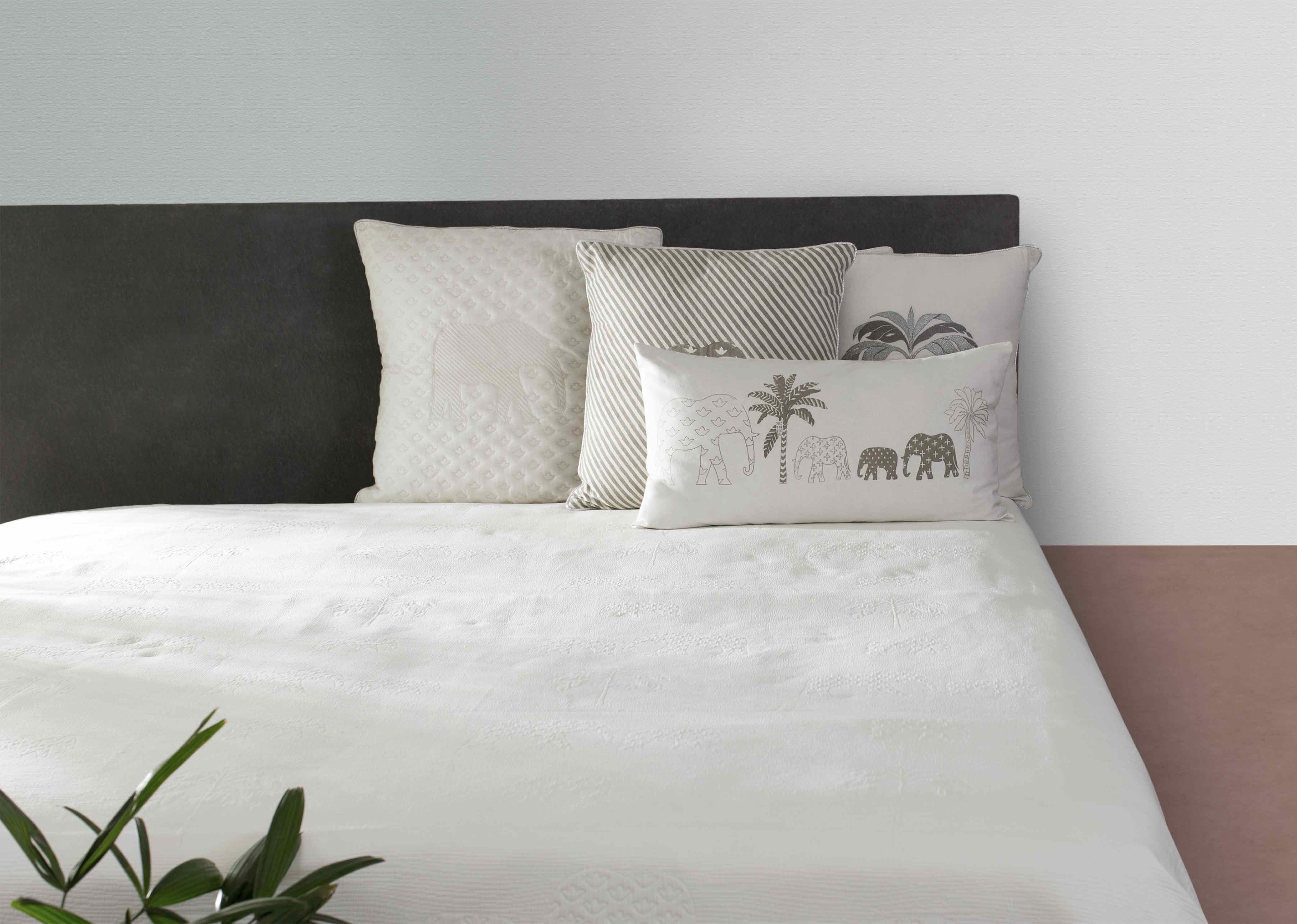 Colombo Ele Quilted Sham Cover - Image 3