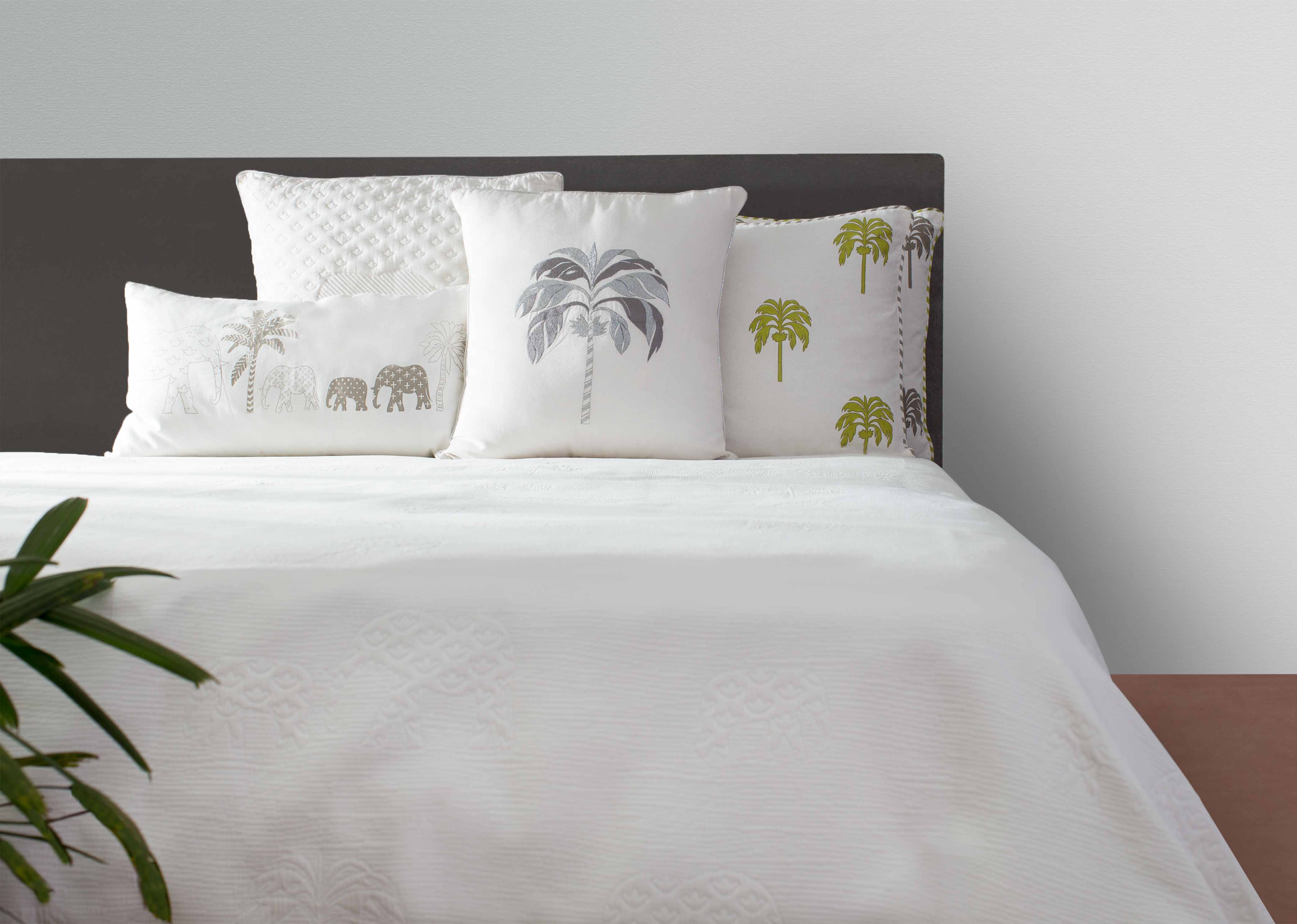 Colombo Palm Cushion Cover - Image 3