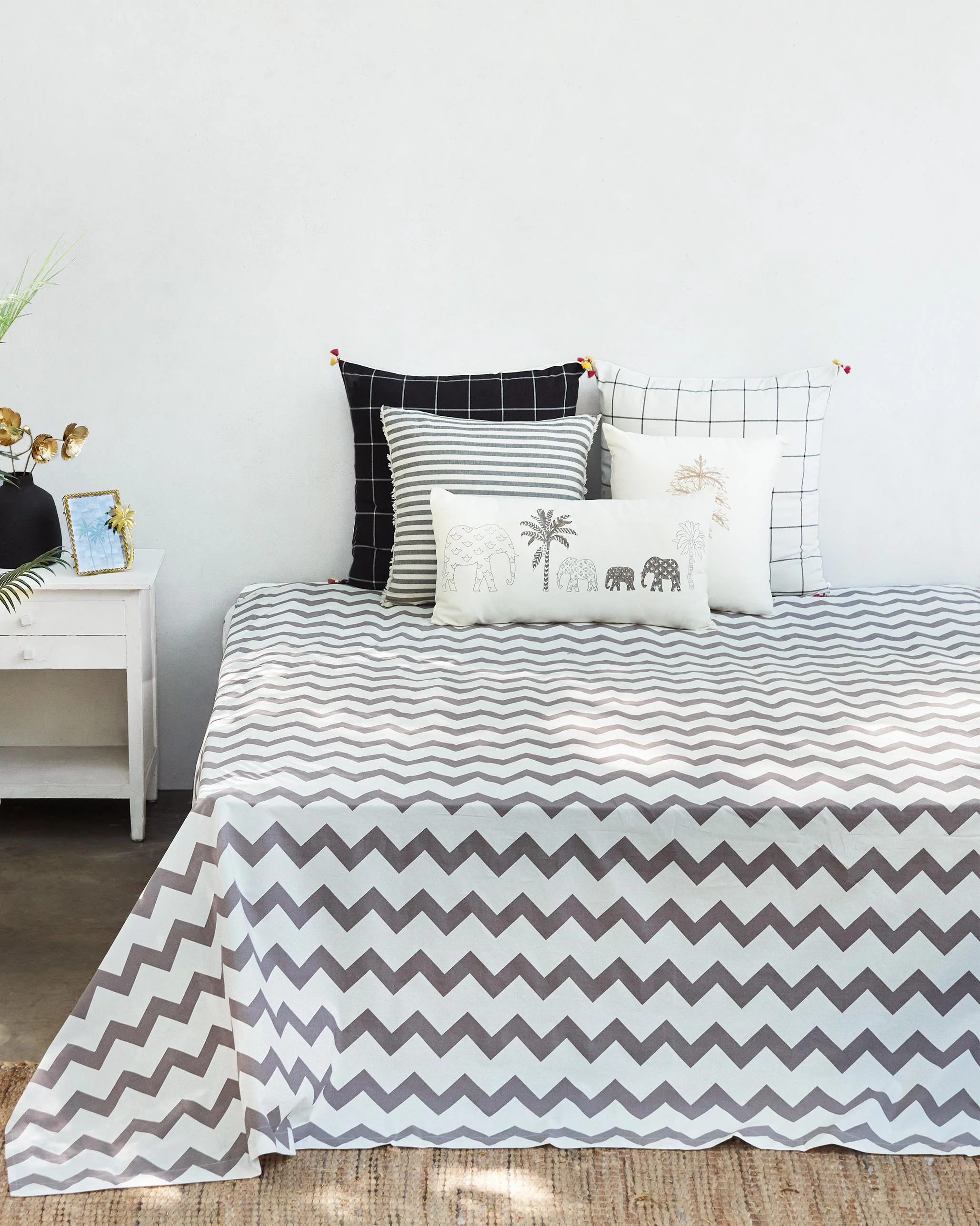 Colombo Wave Bedsheet King with Pillow Case Set - Image 8