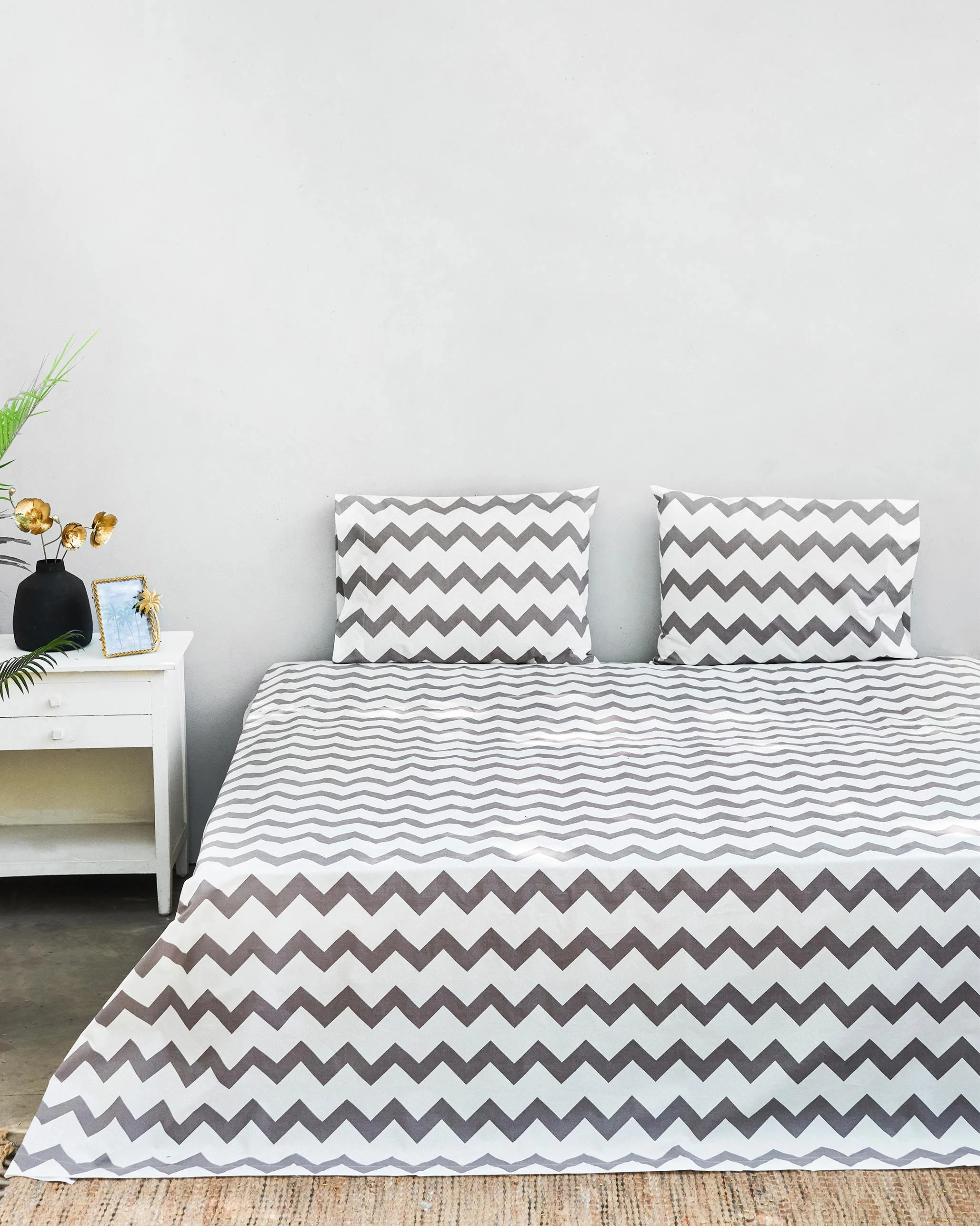 Colombo Wave Bedsheet Queen with Pillow Case Set - Image 6