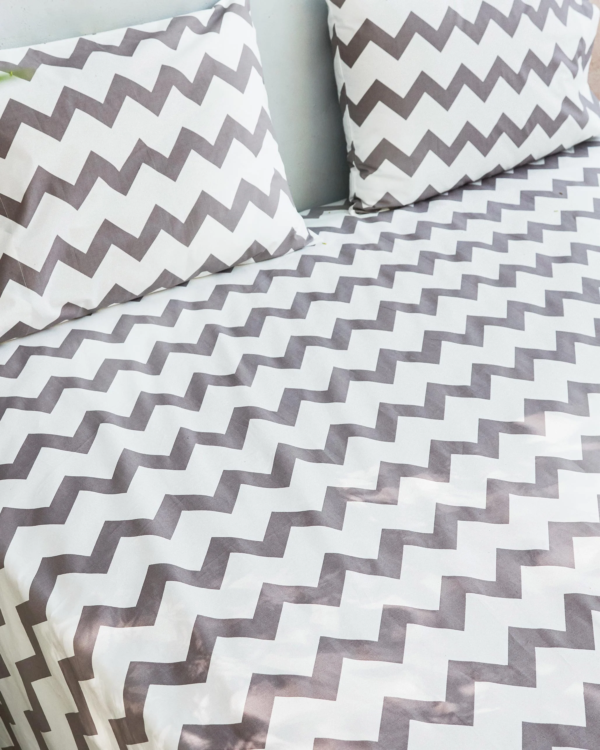 Colombo Wave Bedsheet Queen with Pillow Case Set - Image 7