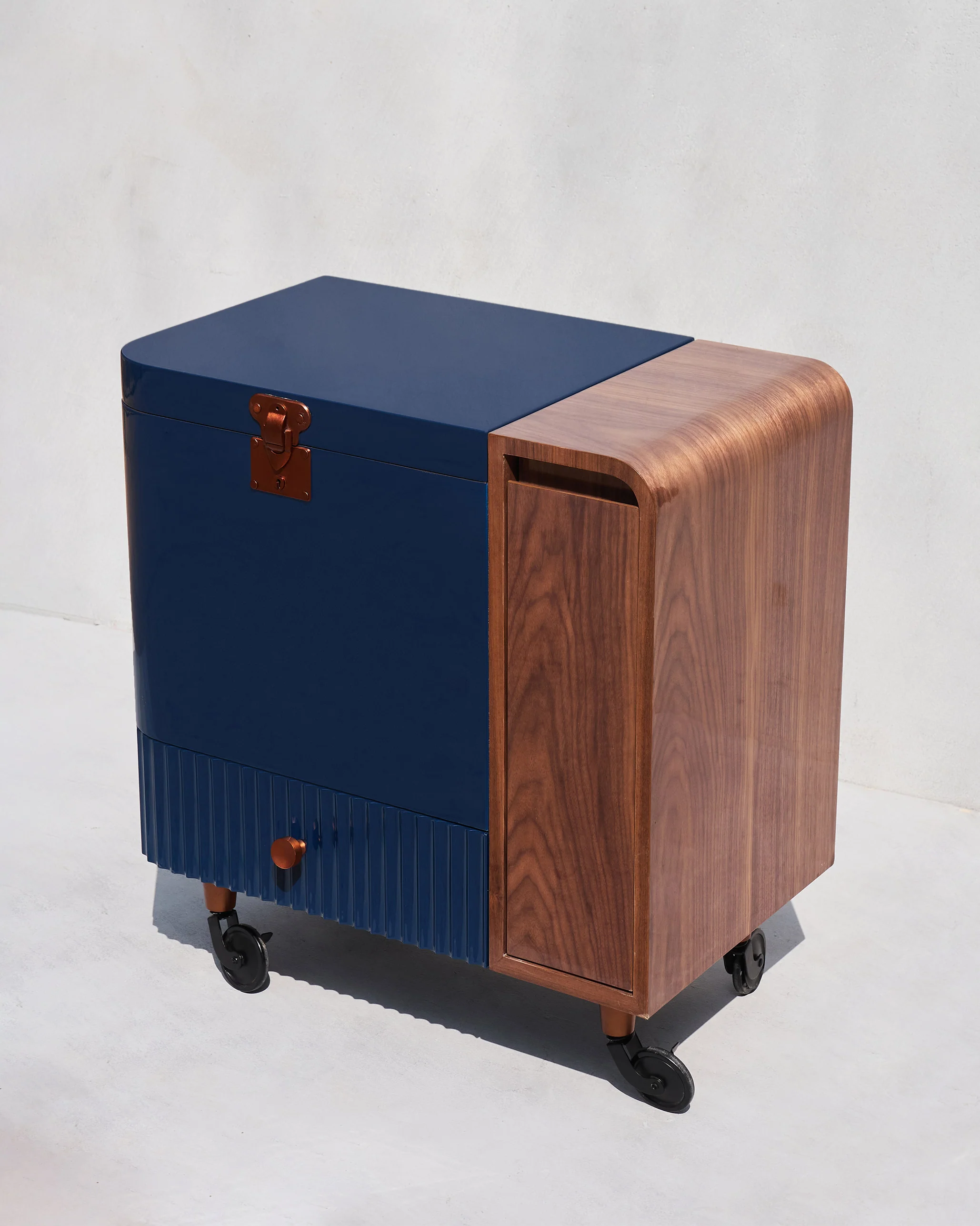 Contours of Time - Bar Trolley - Image 3