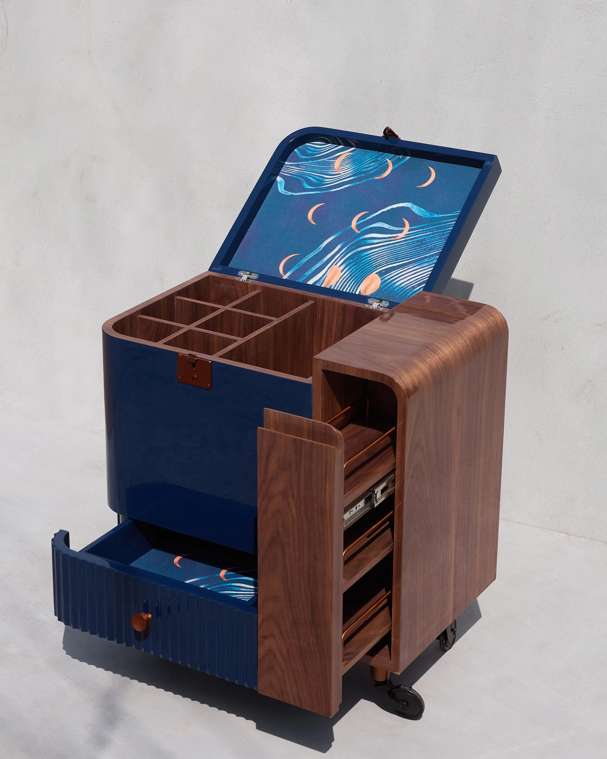 Contours of Time - Bar Trolley - Image 7