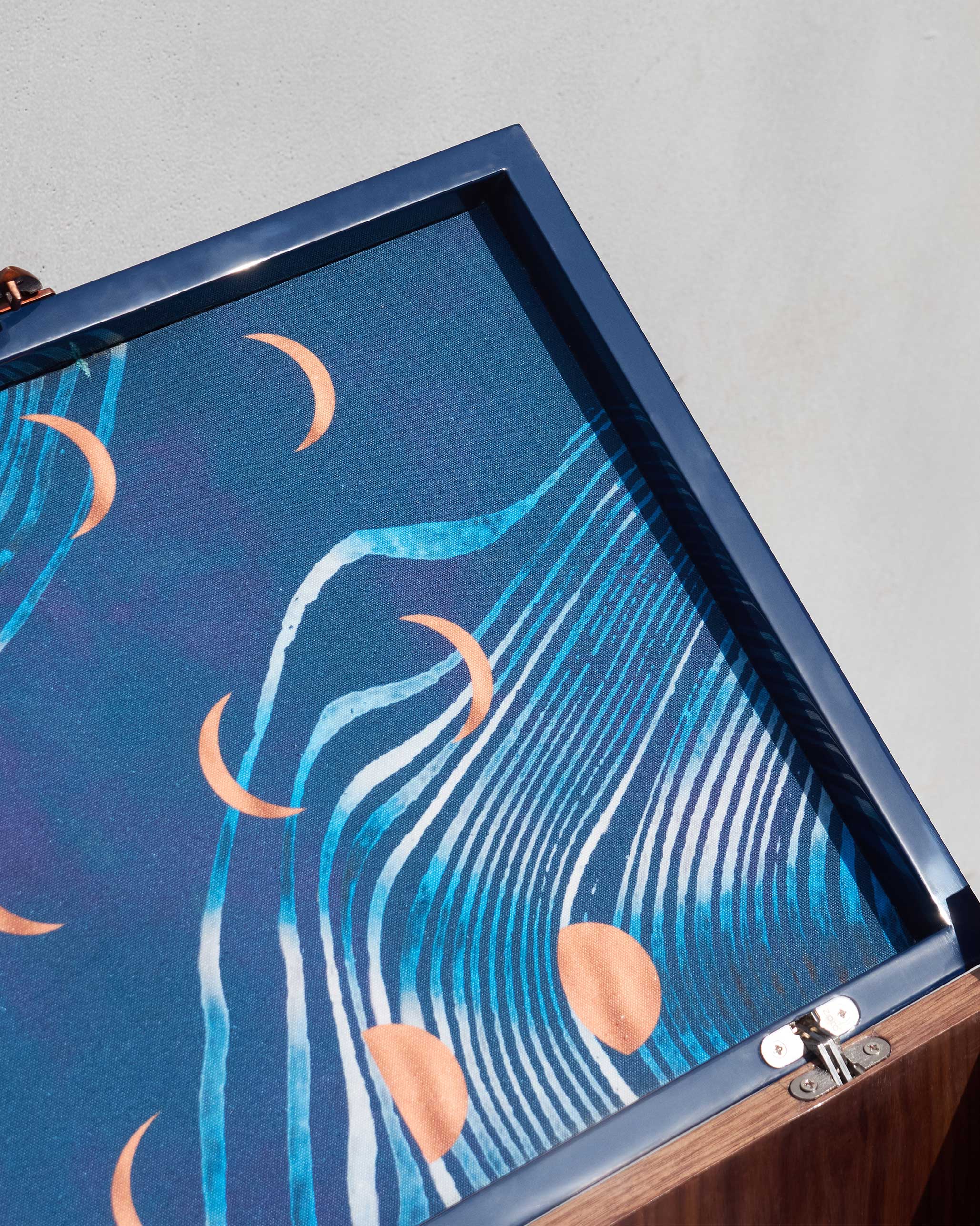 Contours of Time - Bar Trolley - Image 9