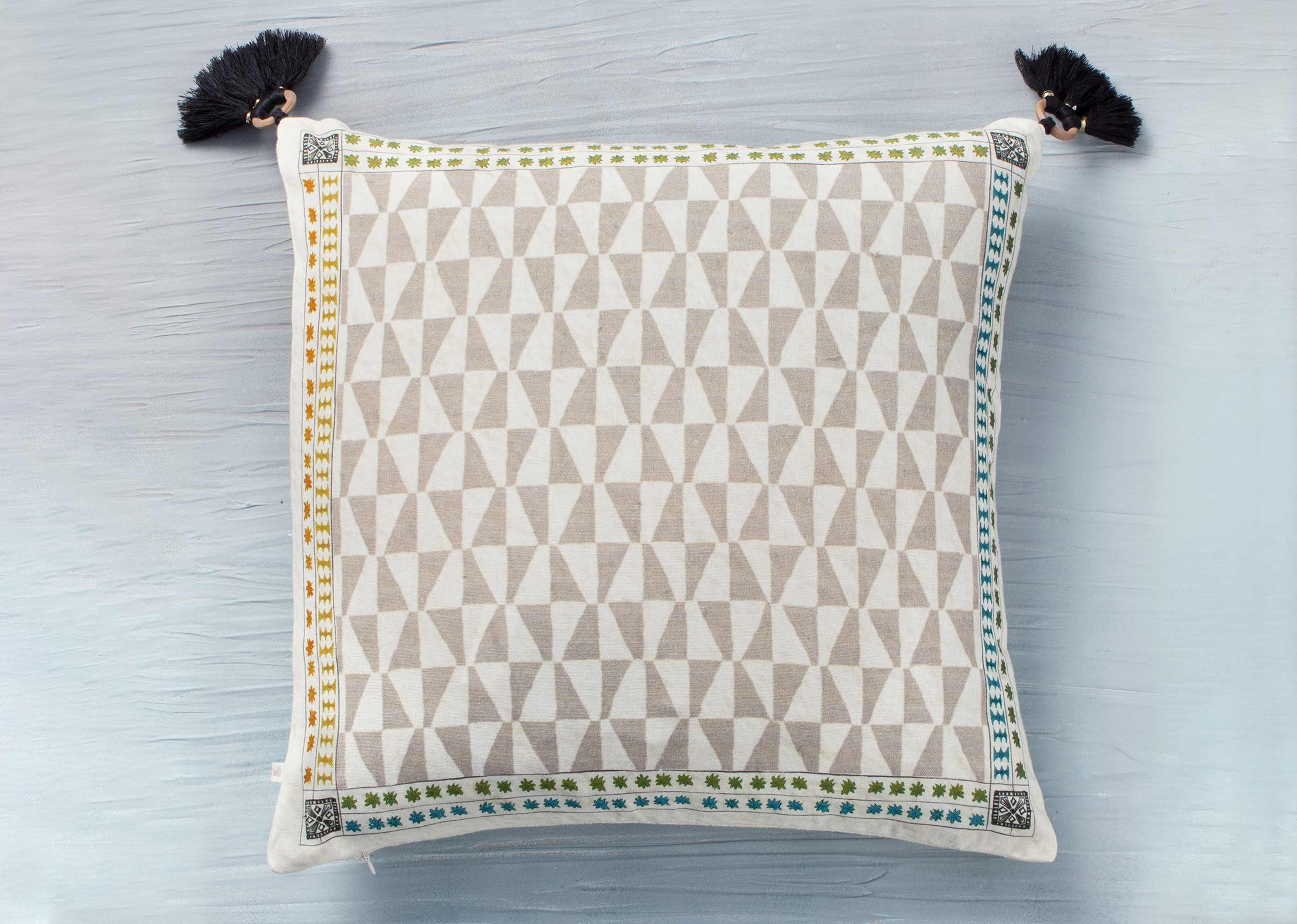 Crab Cushion Cover - White - Image 3
