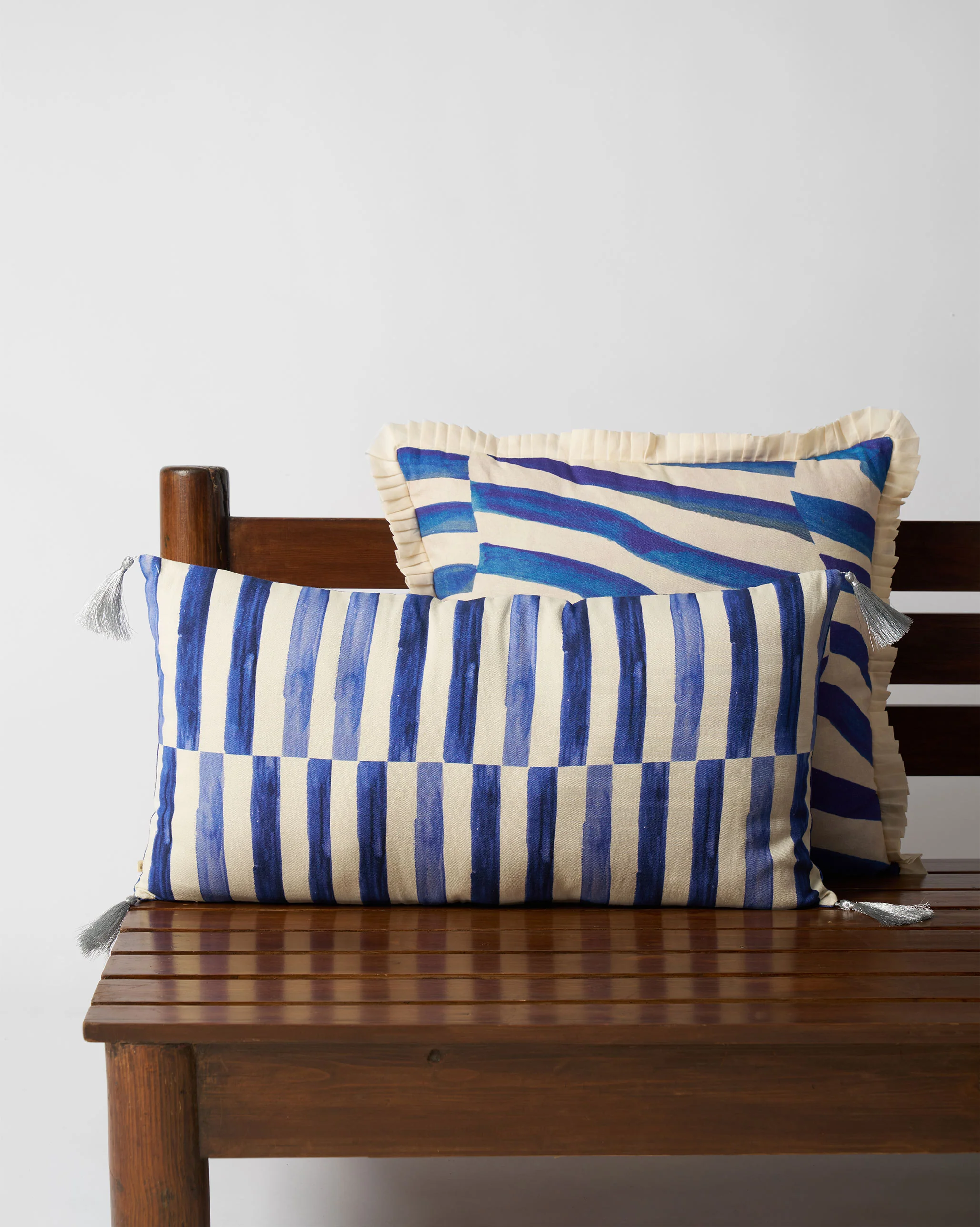 Crane Dance Cushion Cover - Image 5