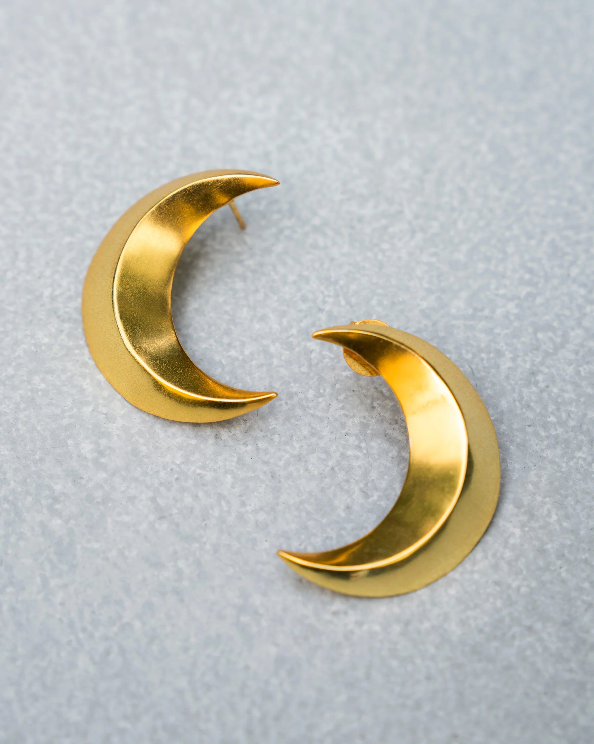 Crescent Studs Large - Gold - Image 3