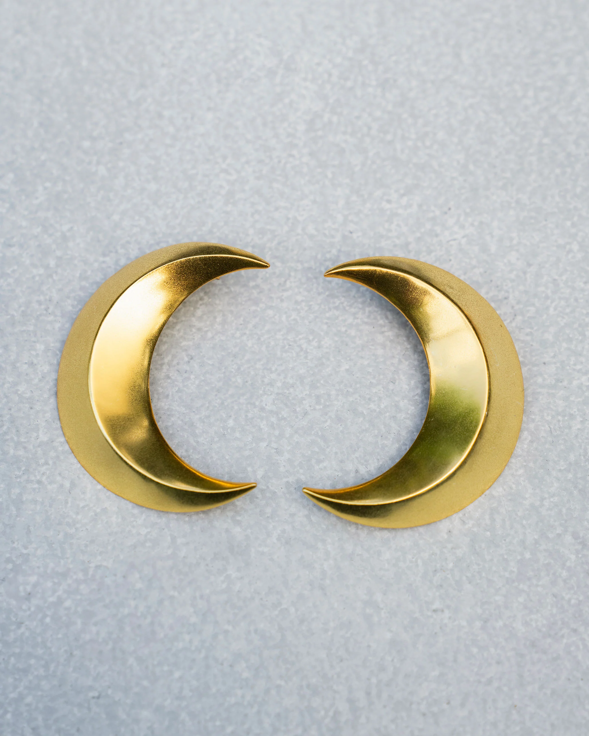 Crescent Studs Large - Gold - Image 4