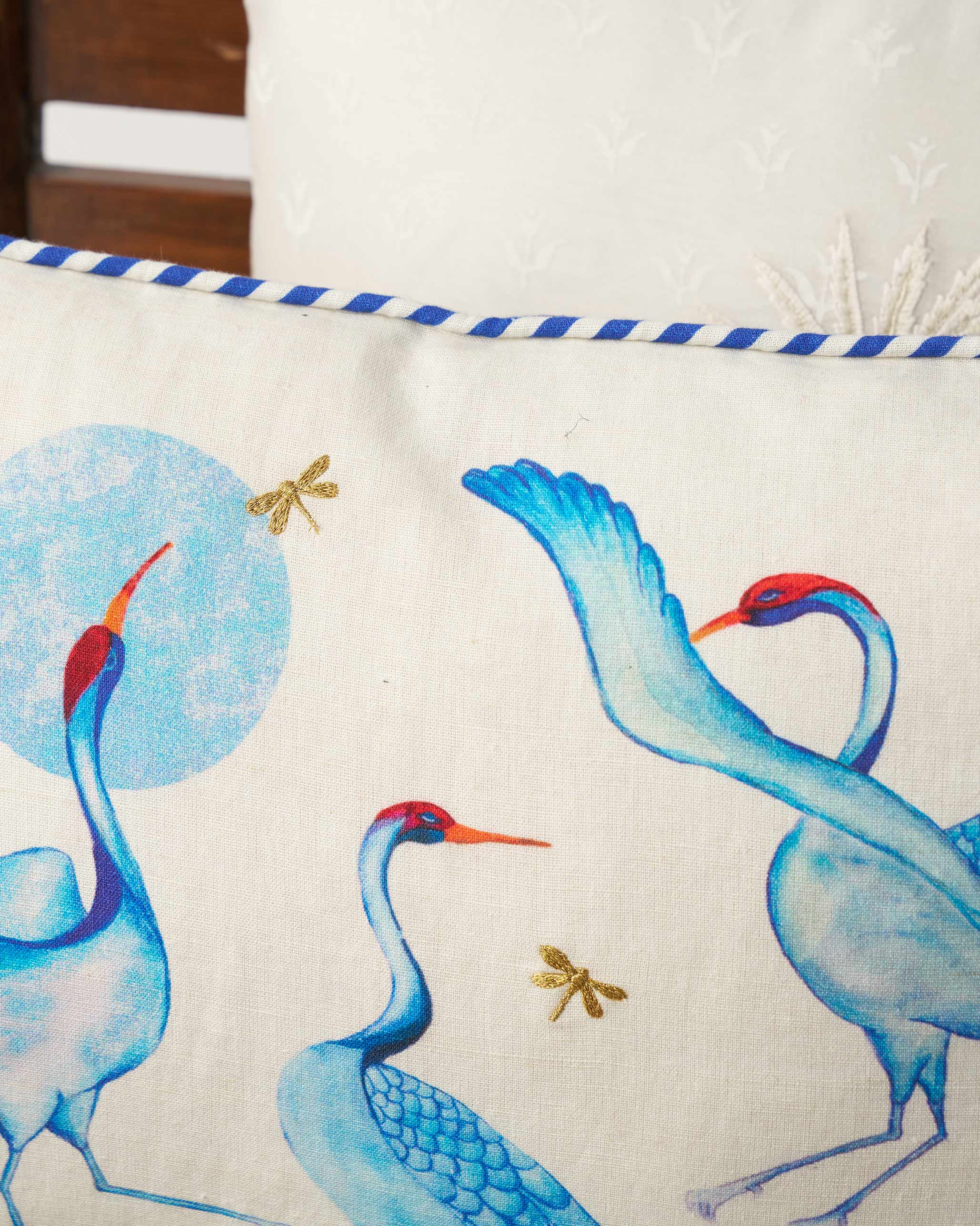 Dancing Crane Cushion Cover - Image 2