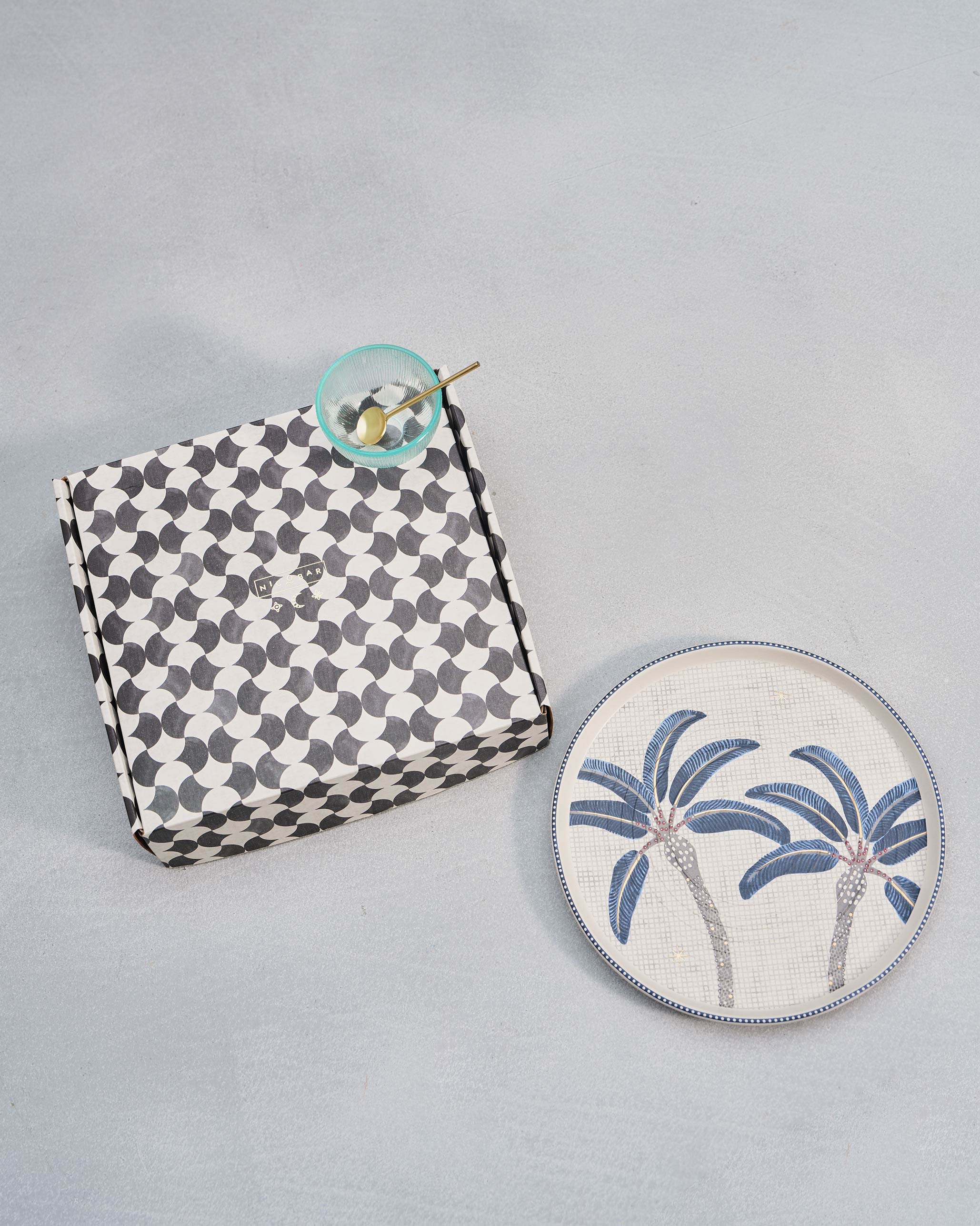 Dancing Palm Chip & Dip Platter - Image 3