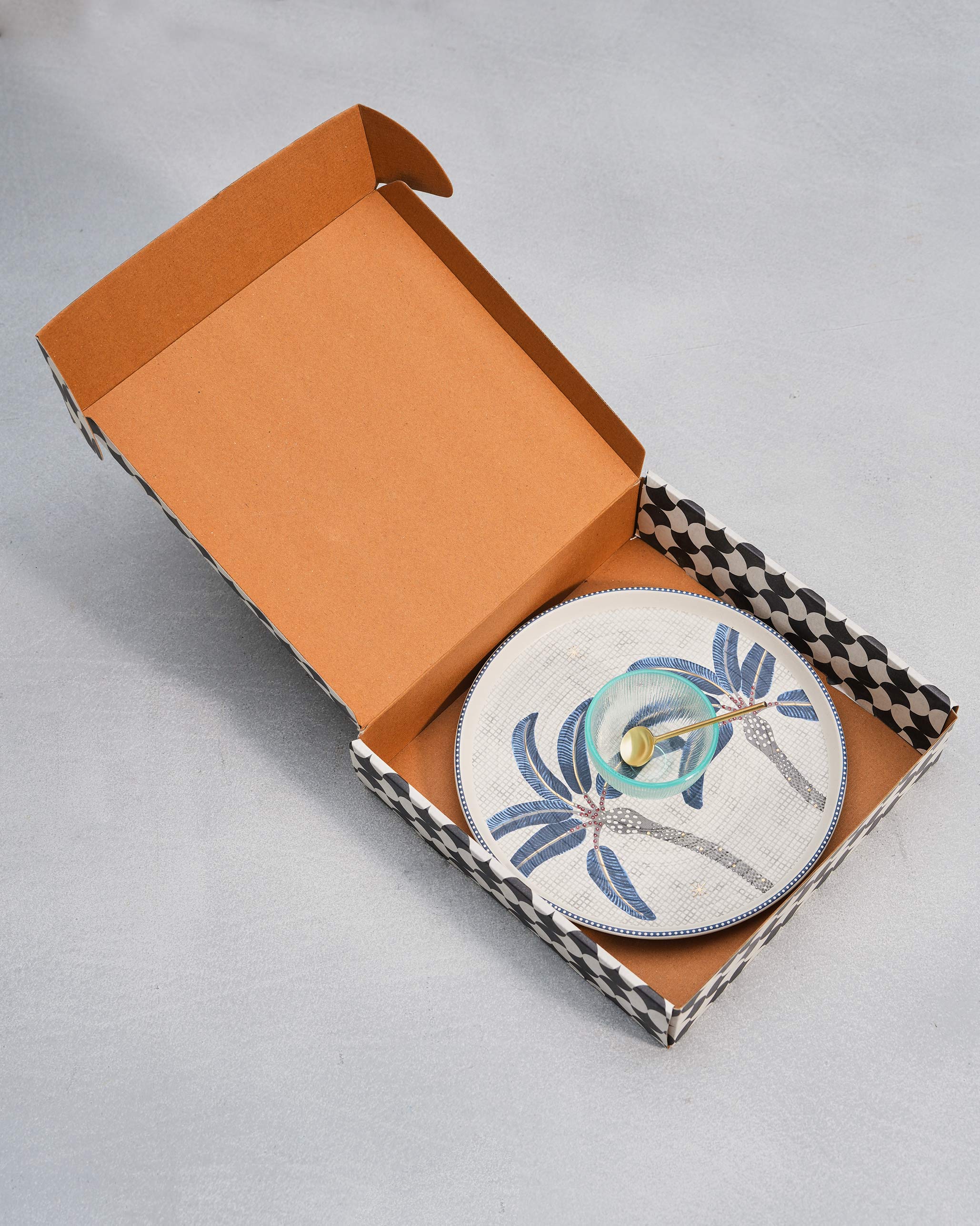 Dancing Palm Chip & Dip Platter - Image 5