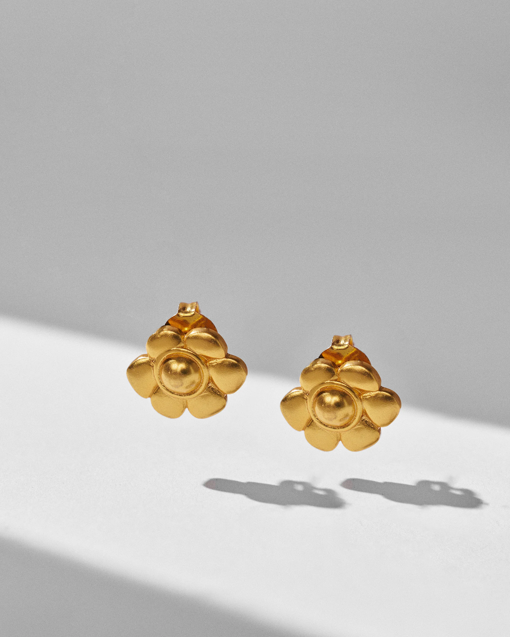 Daylily Studs - Gold - Image 3